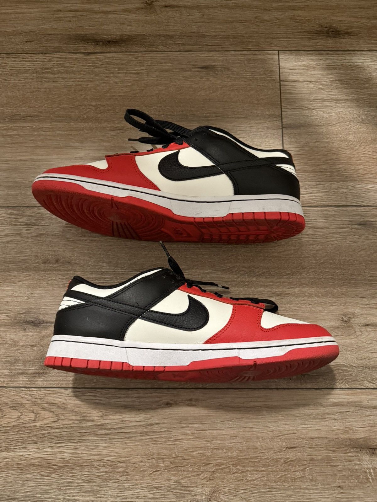 Nike 75th Anniversary Chicago Dunks Size US 11.5 / EU 44-45 - 2 Thumbnail
