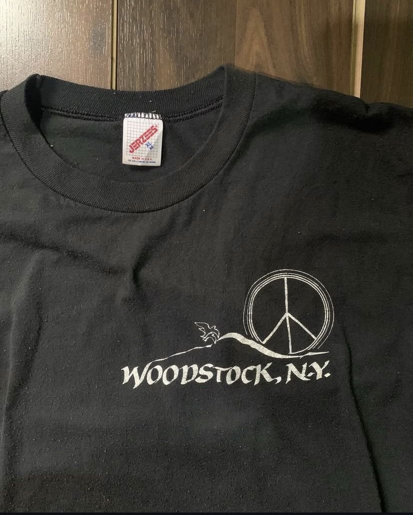 Band Tees Woodstock N.Y Logo Size US XL / EU 56 / 4 - 1 Thumbnail