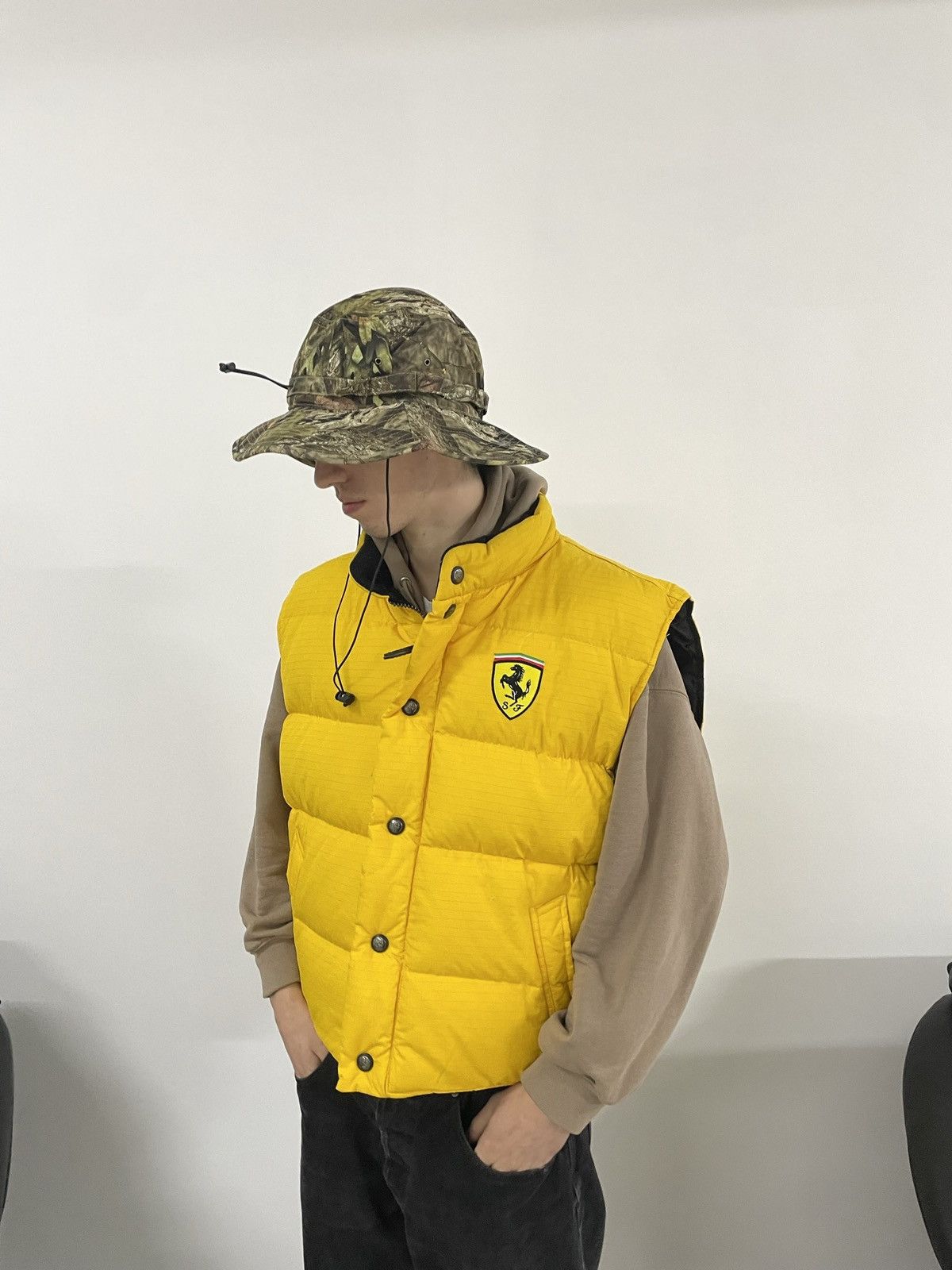 Ferrari Vintage Ferrari down vest racing 90s Size US XXL / EU 58 / 5 - 7 Thumbnail