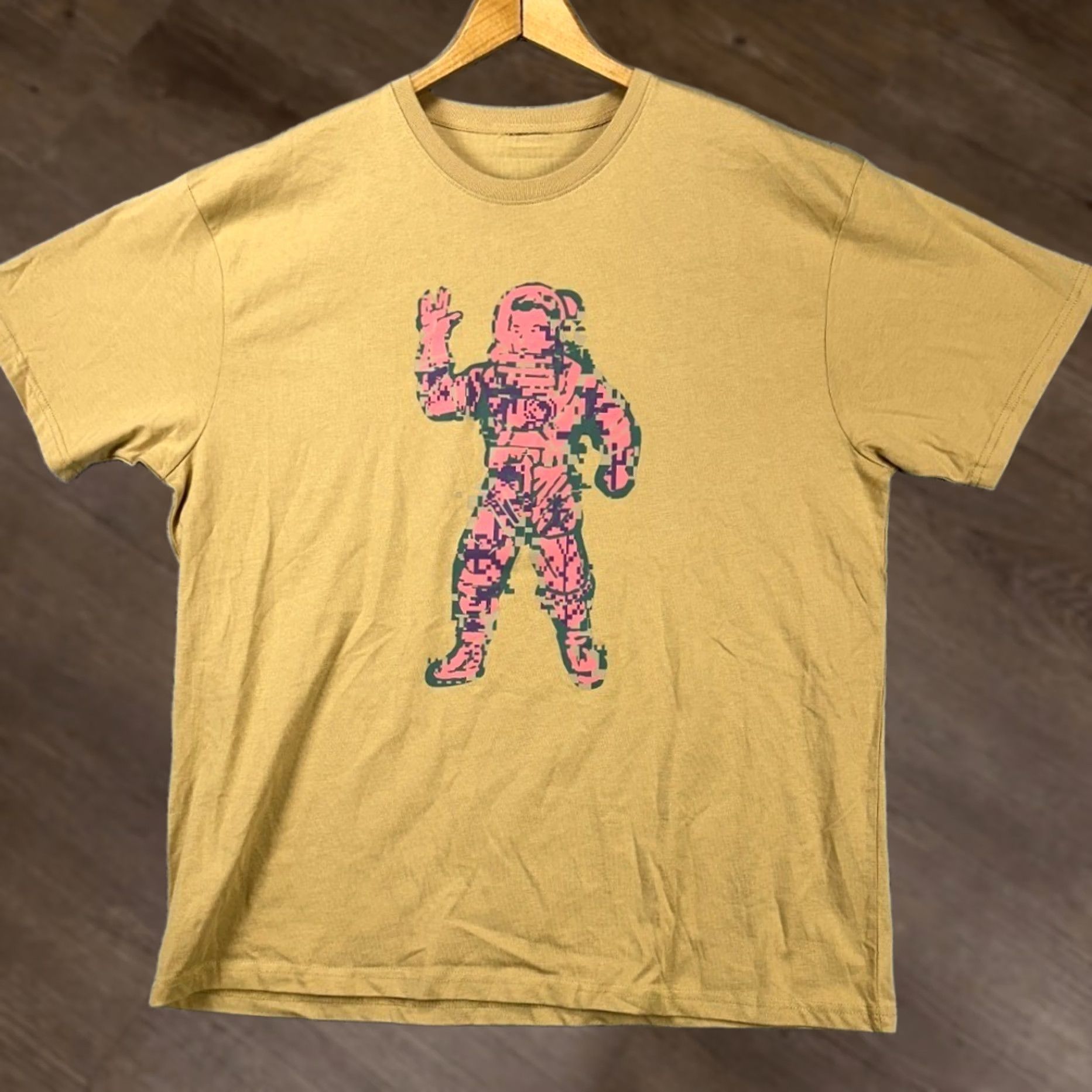 Billionaire Boys Club VINTAGE Billionaire Boys Club T-Shirt Mens XL Yellow Astronaut Logo Short Sleeve Tee Size US XL / EU 56 / 4 - 1 Thumbnail