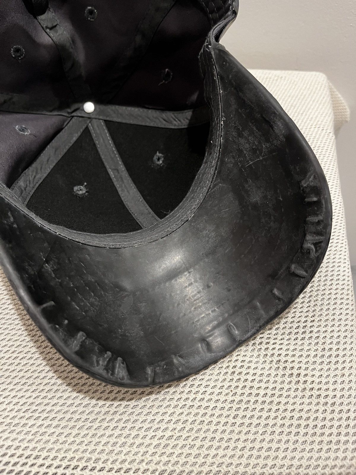Other GRYPHYN Black Latex Cap (unisex) Size ONE SIZE - 18 Thumbnail