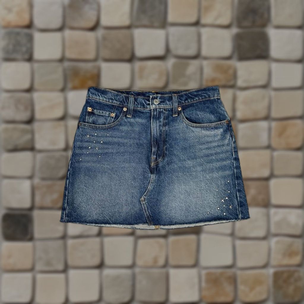 Levi's Levi's Skirt Womens 28 Blue Mini Deconstructed Denim Cotton Beaded Logo Button Pockets Size 28" / US 6 / IT 42 - 1 Thumbnail
