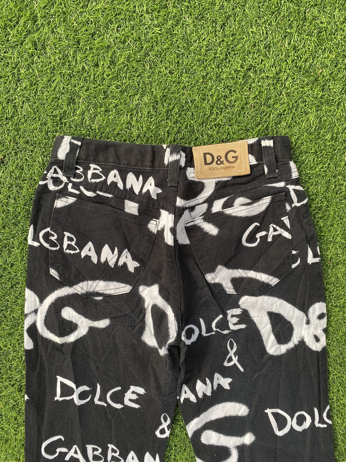 Dolce & Gabbana DOLCE & GABBANA BOOT CUT JEANS ALL OVER LOGO PRINT Size 27" / US 4 / IT 40 - 2 Thumbnail