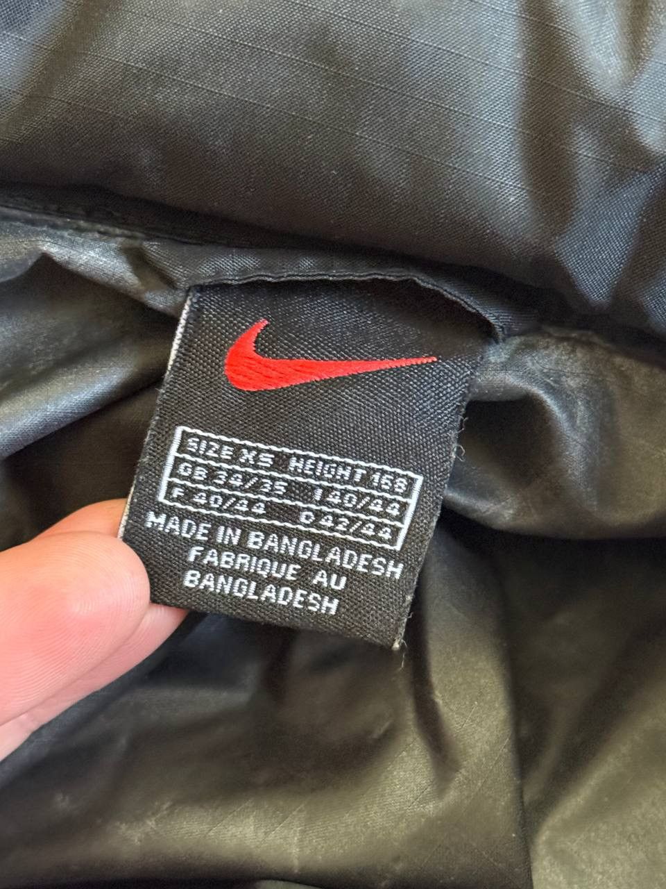 Nike Vintage Nike Mens Nylon Track Hooded Jacket Zip Windbreaker Size US XS / EU 42 / 0 - 9 Thumbnail