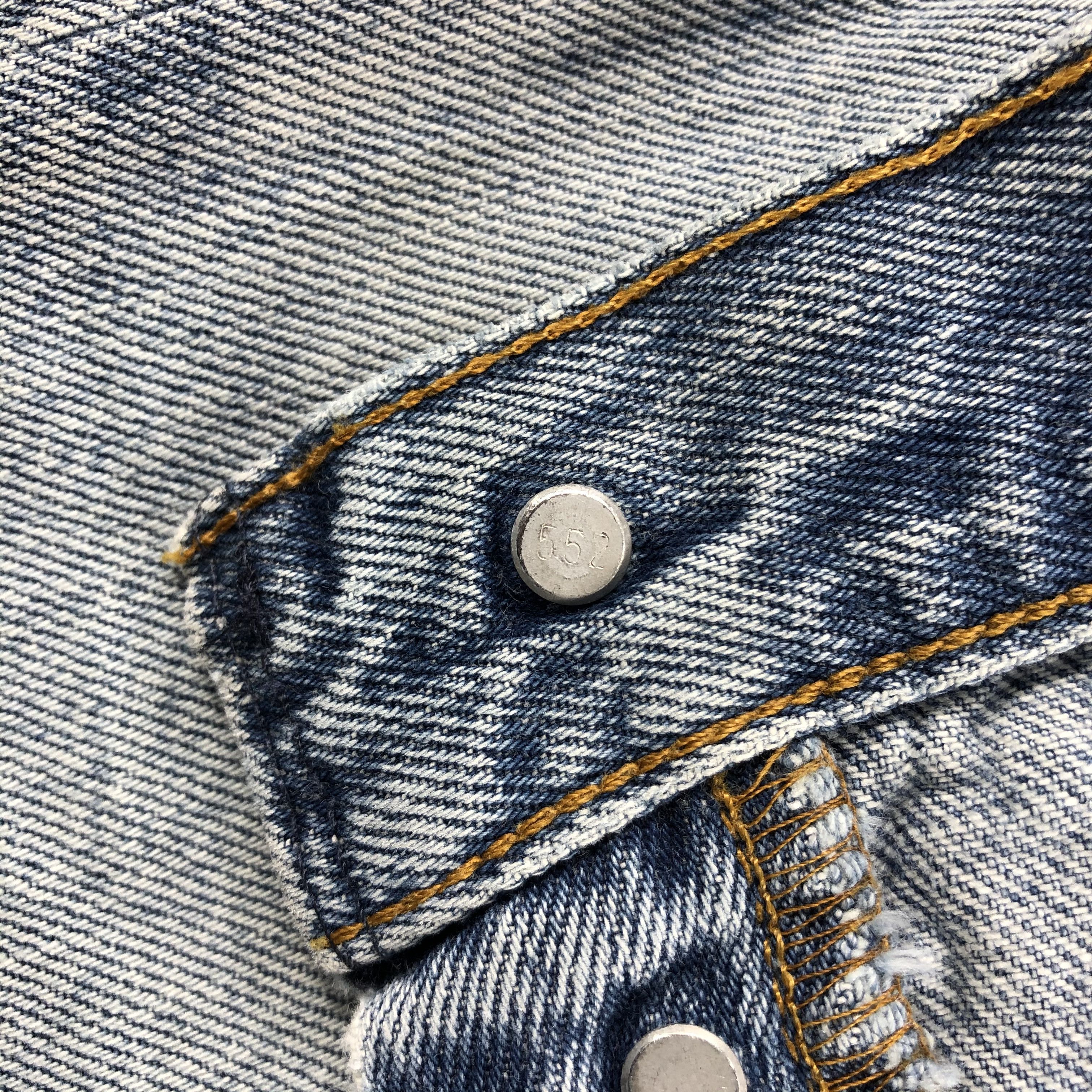 Levi's Vintage 90s Blue Wash Levis 501 Jeans-JM2239 Size US 35 - 10 Thumbnail