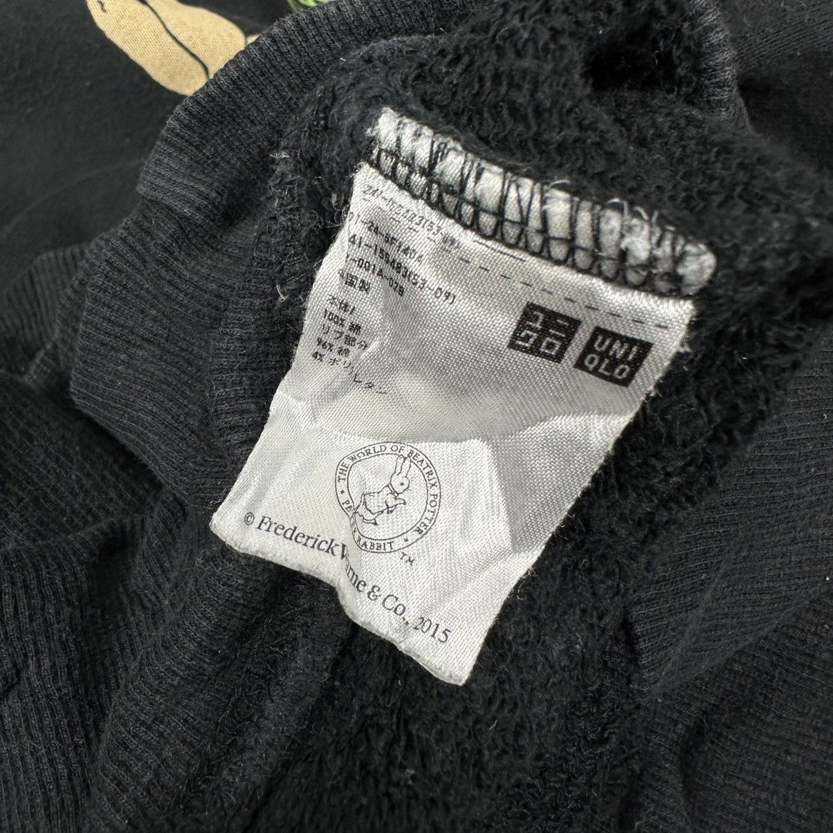 Uniqlo PETER RABBIT HOODIE SWEATSHIRT Size XL / US 12-14 / IT 48-50 - 8 Thumbnail