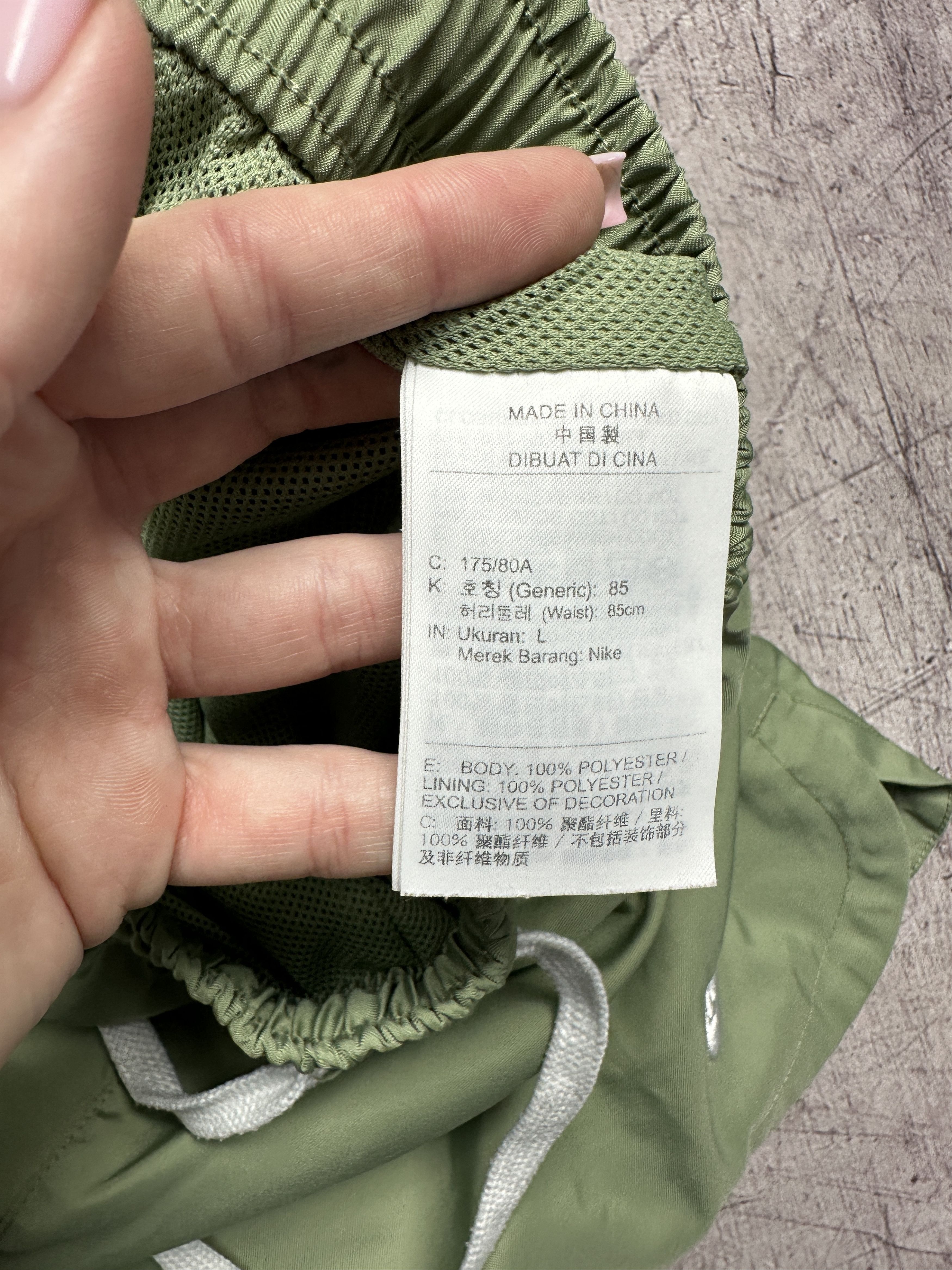 Nike Nike Mens Nylon Shorts Size US 34 / EU 50 - 5 Thumbnail