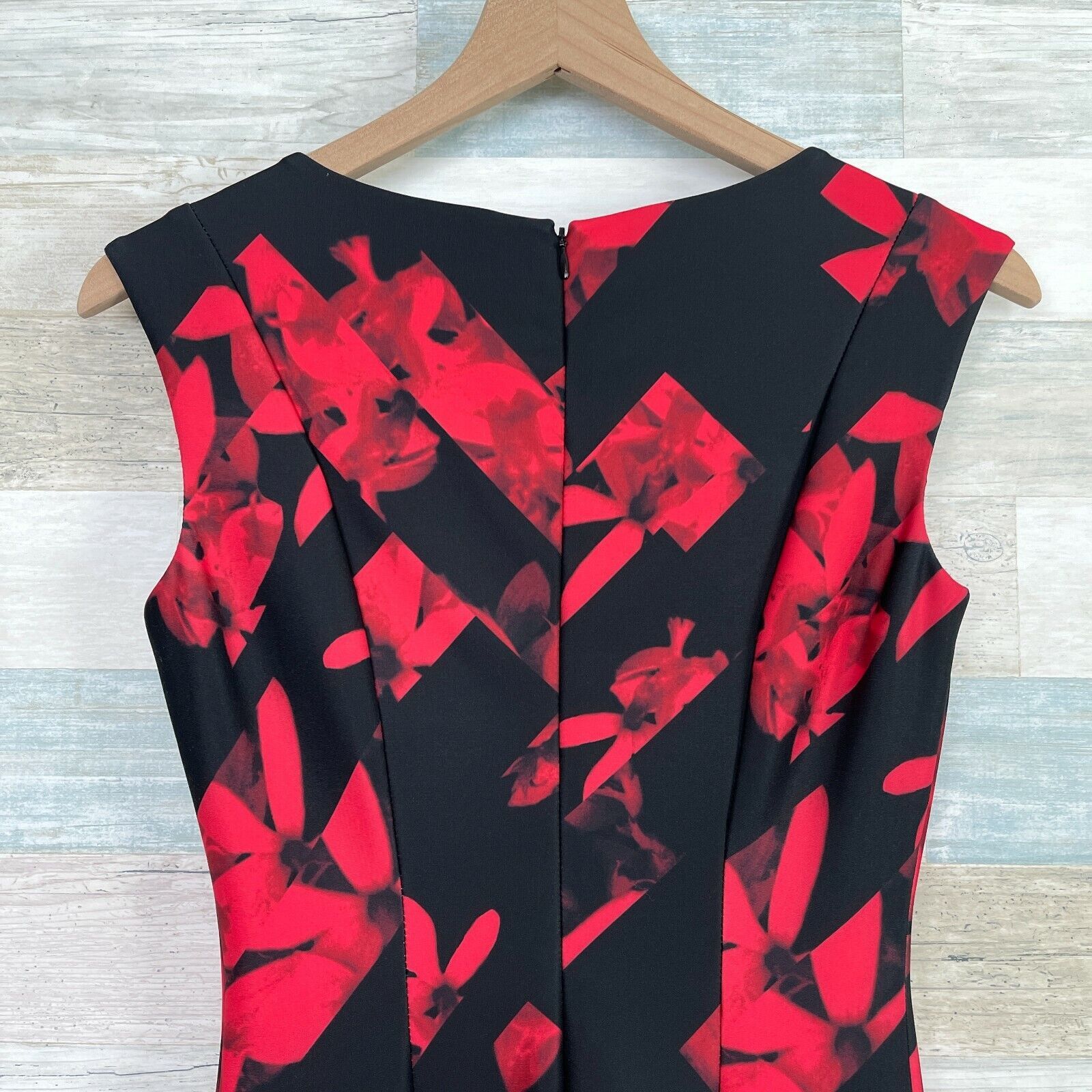 Karl Lagerfeld Karl Lagerfeld Paris Ruched Sheath Dress Black Red Floral 2 Size XS / US 0-2 / IT 36-38 - 5 Thumbnail