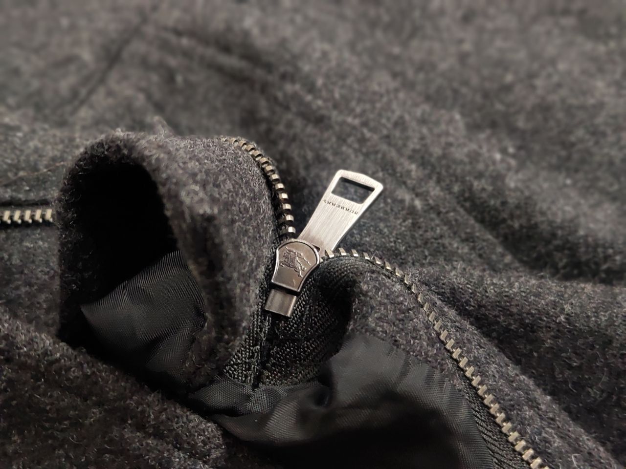 Burberry Burberry Brit Design Classic Gray Wool Cropped women Pants Size 34" / US 12 / IT 48 - 14 Thumbnail