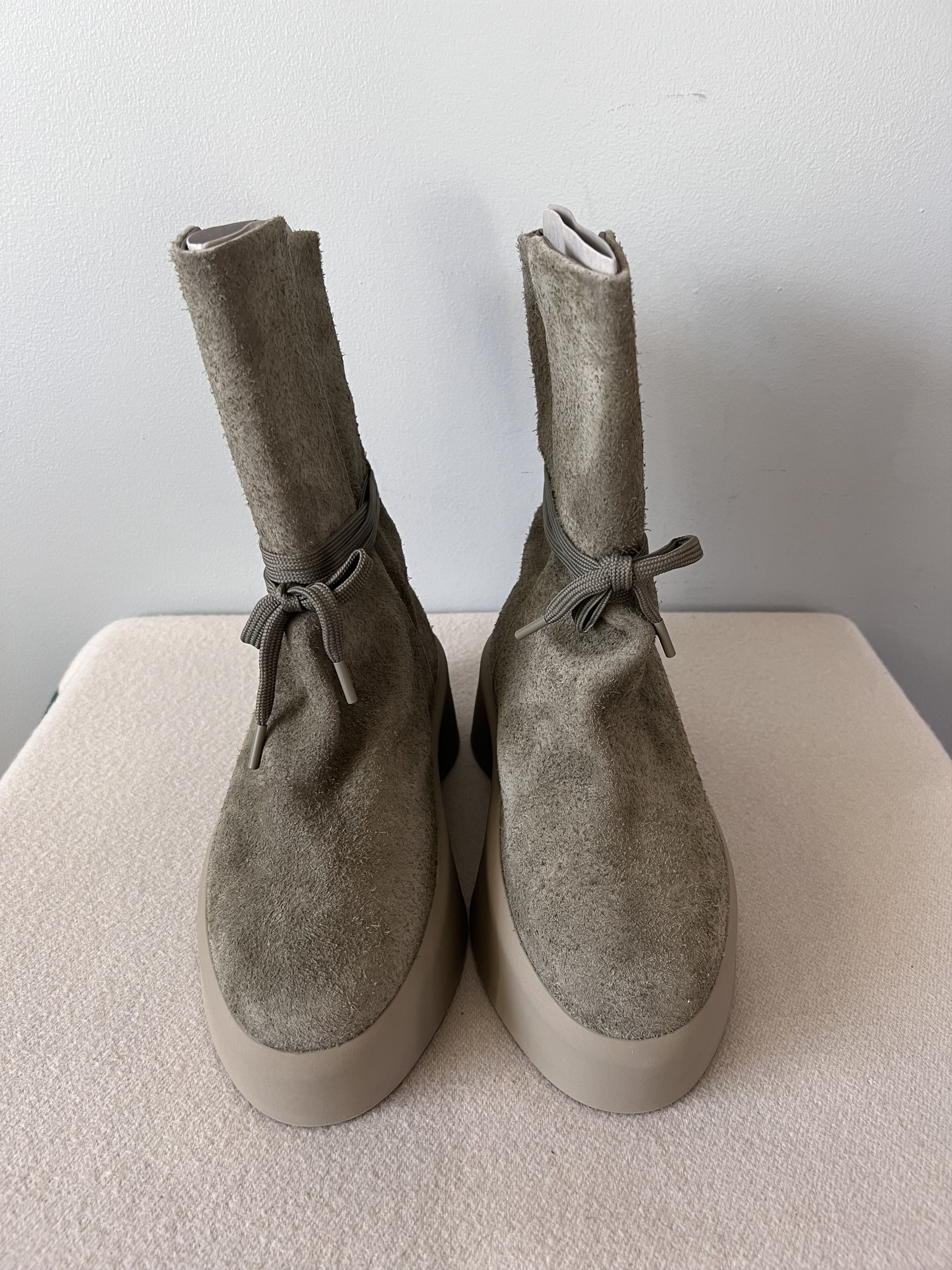 Fear of God Fear of God Native Boots in Wolf Grey Suede Size US 10 / EU 43 - 4 Thumbnail