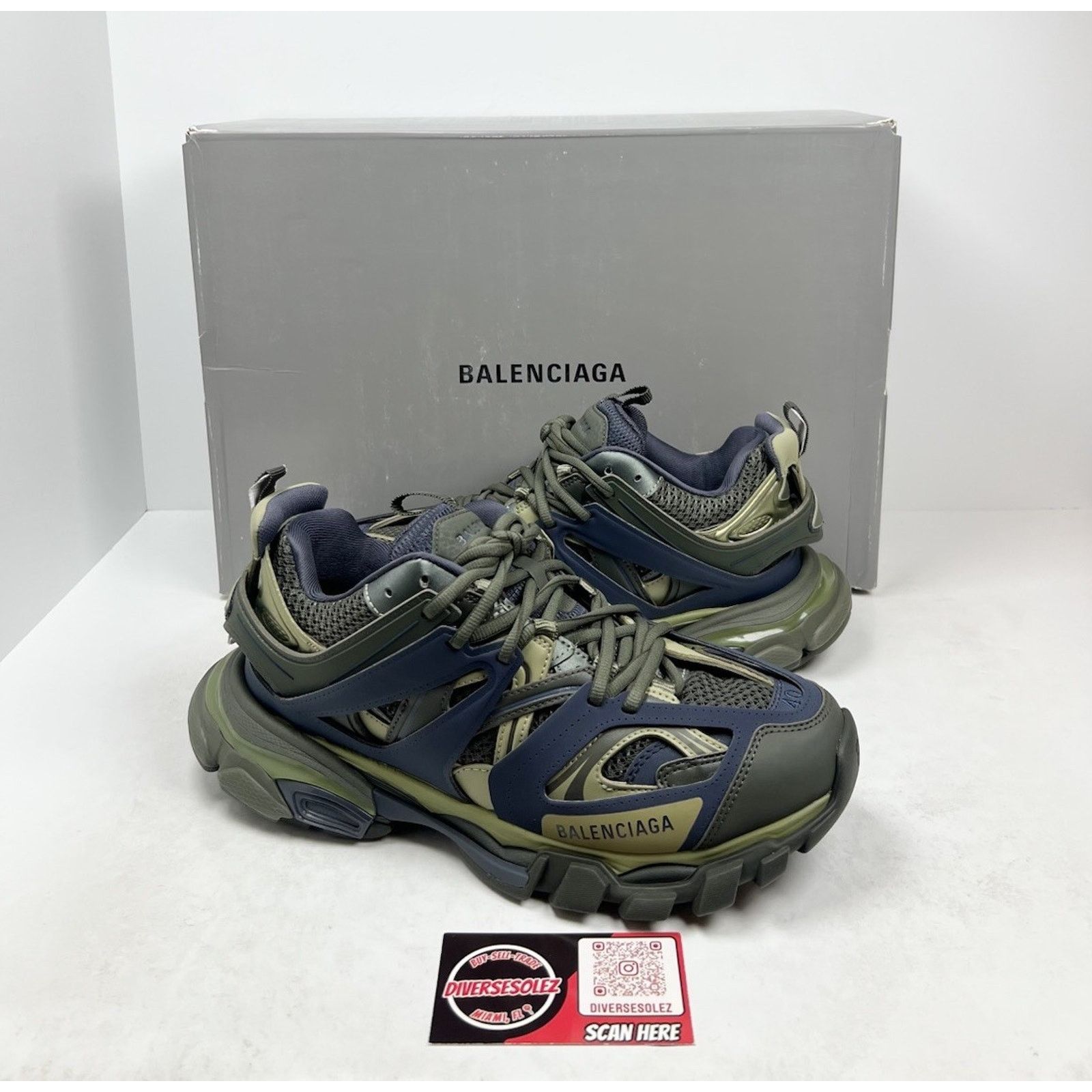 Balenciaga Size 40EU/7US - Balenciaga Track Green/Navy/Yellow NEW Size US 7 / EU 40 - 1 Thumbnail