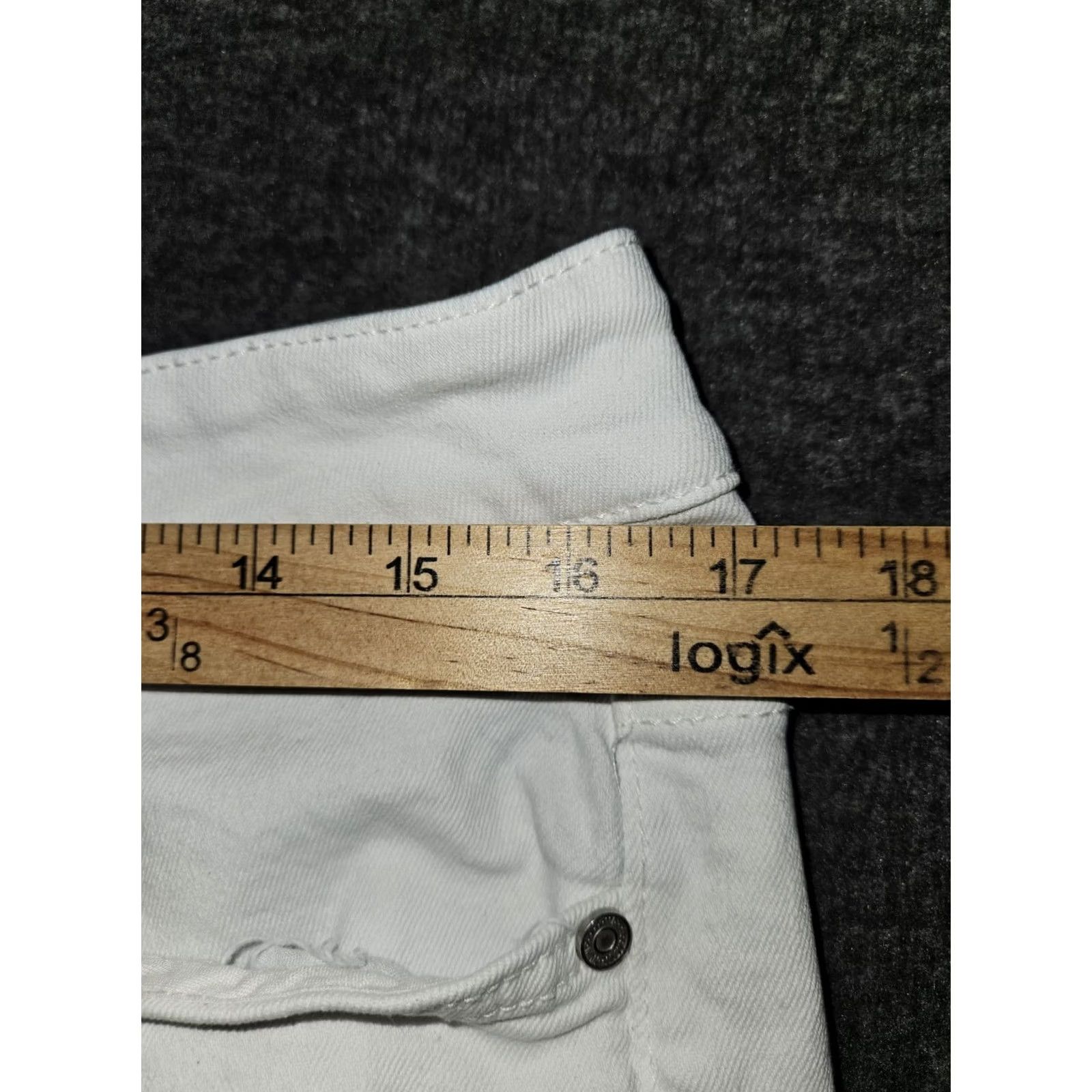 Vintage Man BooHoo Man Jeans Skinny Man White Button Fly Distressed Stretch 34x33 Mens City Preppy Modern Casual Docked in Bangladesh Mens Size US 32 / EU 48 - 3 Thumbnail