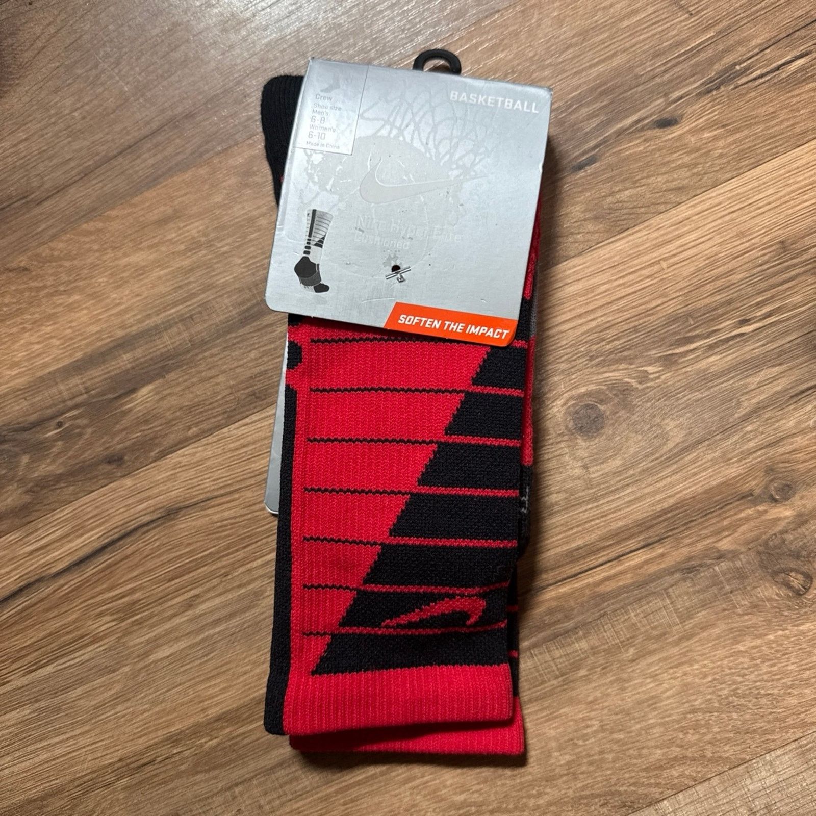 Nike 2015 Nike Hyper Elite Cushioned Basketball Crew Socks Size ONE SIZE - 1 Thumbnail