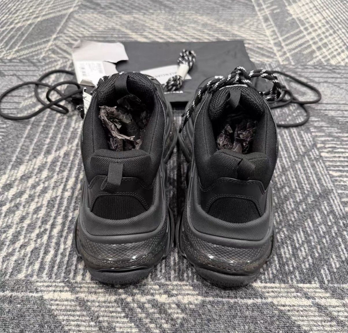 Balenciaga Balenciaga Triple S Low-top Dad Sneakers J42 Size US 11 / EU 44 - 3 Thumbnail