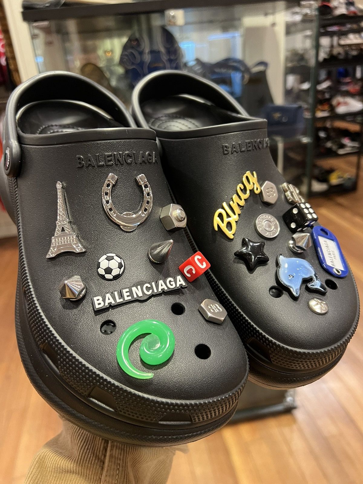 Balenciaga × Crocs Balenciaga Crocs W/ Jibbet Charms Size US 10 / EU 43 - 2 Thumbnail