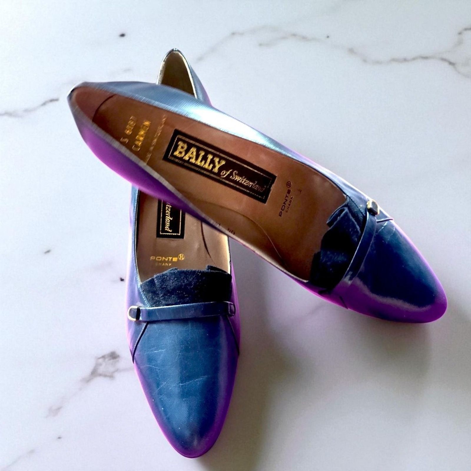 Bally Deadstock Bally Switzerland Navy Leather Pumps Classic 6.5 Size US 6.5 / IT 36.5 - 5 Thumbnail