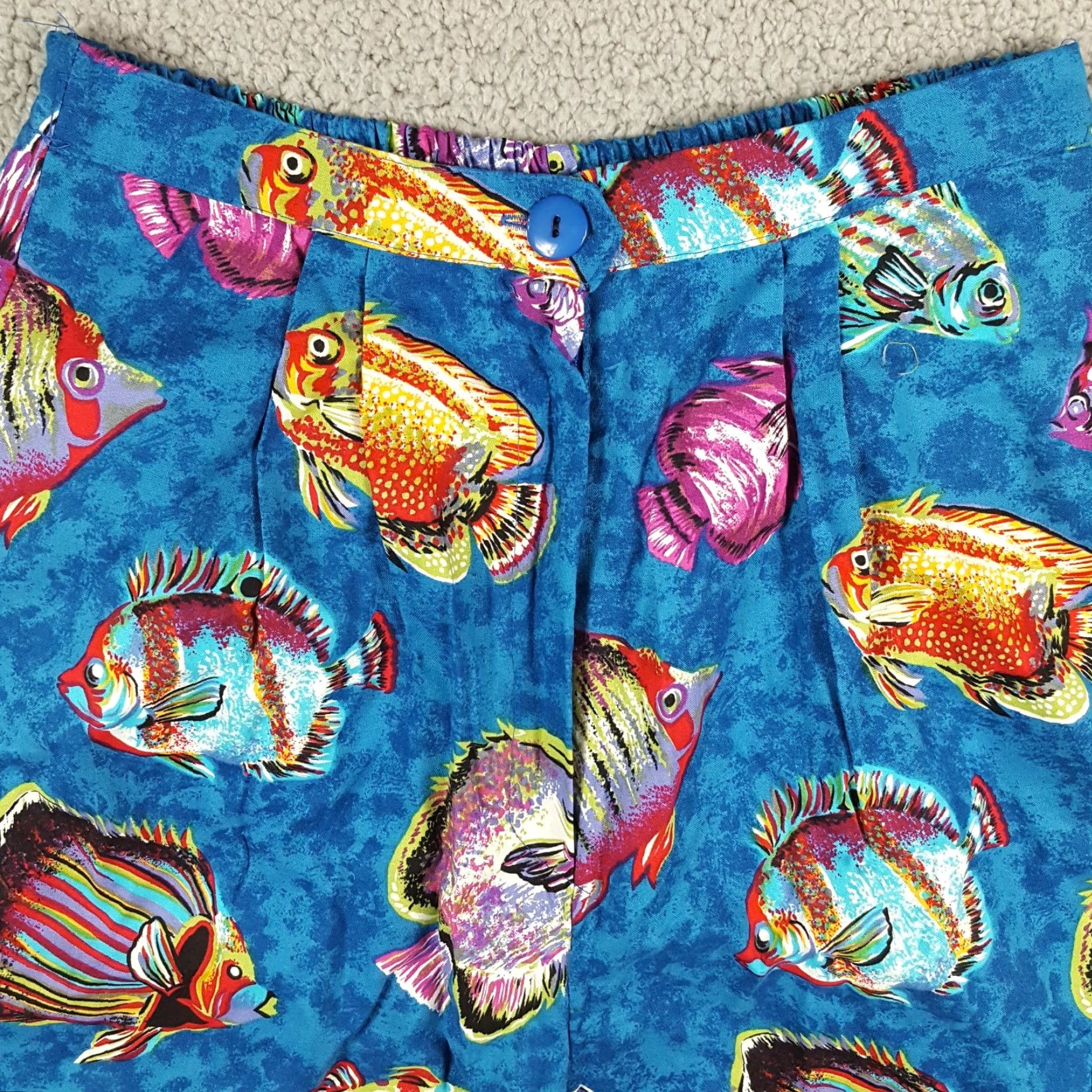 Vintage VINTAGE Infinity Chic Fish Print Pleated Lounge Shorts Women's Small Blue Retro 90s Ocean Beach Size 28" / US 6 / IT 42 - 2 Thumbnail