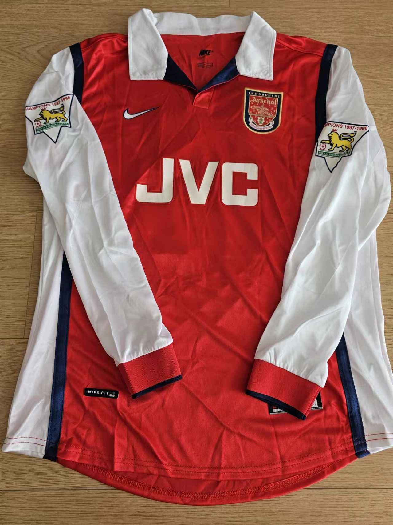 Other 1998 2000 Arsenal 14 Thierry Henry Jersey Home Size US L / EU 52-54 / 3 - 2 Thumbnail