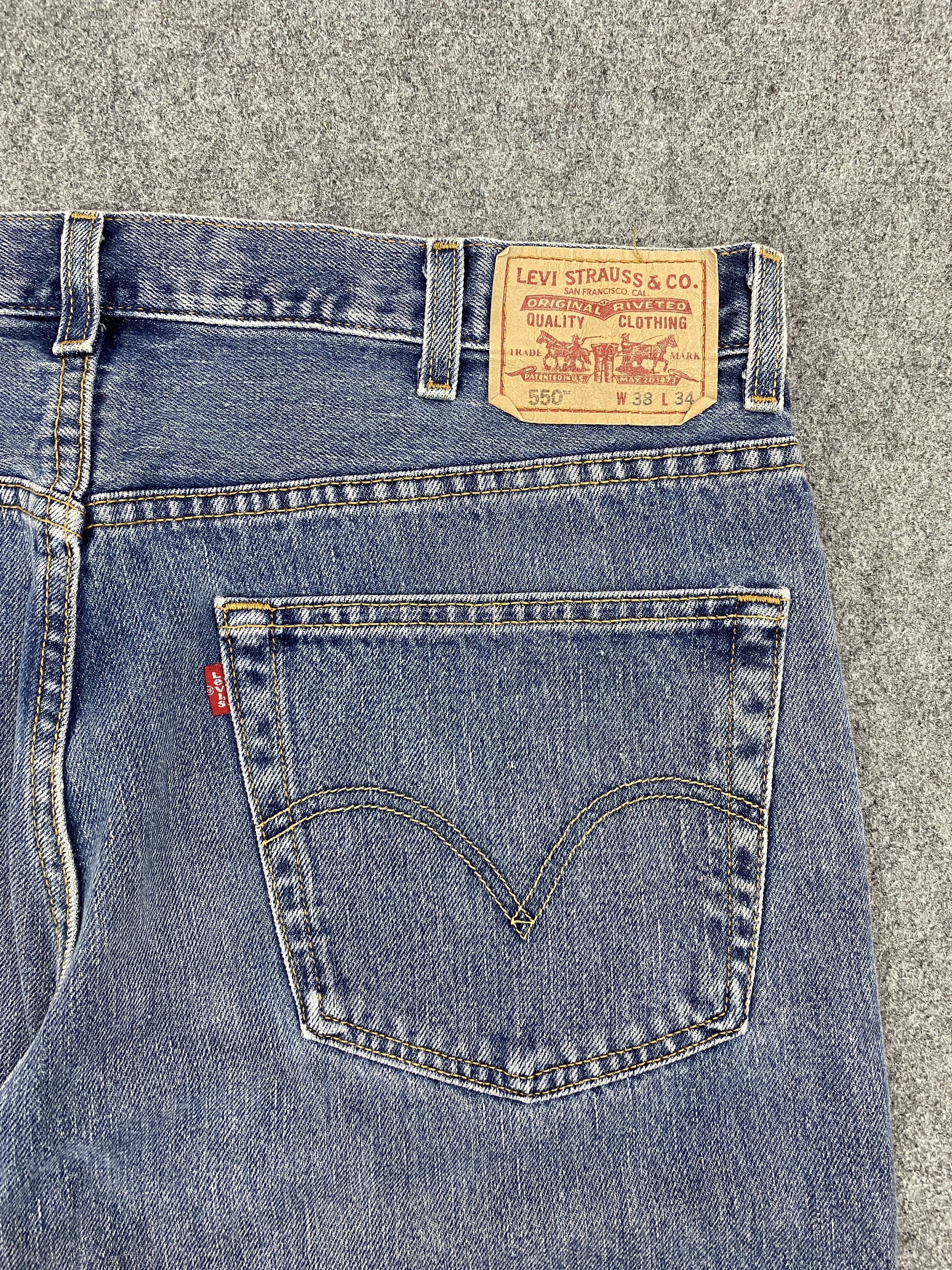 Levi's × Vintage Vintage Levis 550 Blue Denim Jeans Size US 39 - 12 Thumbnail