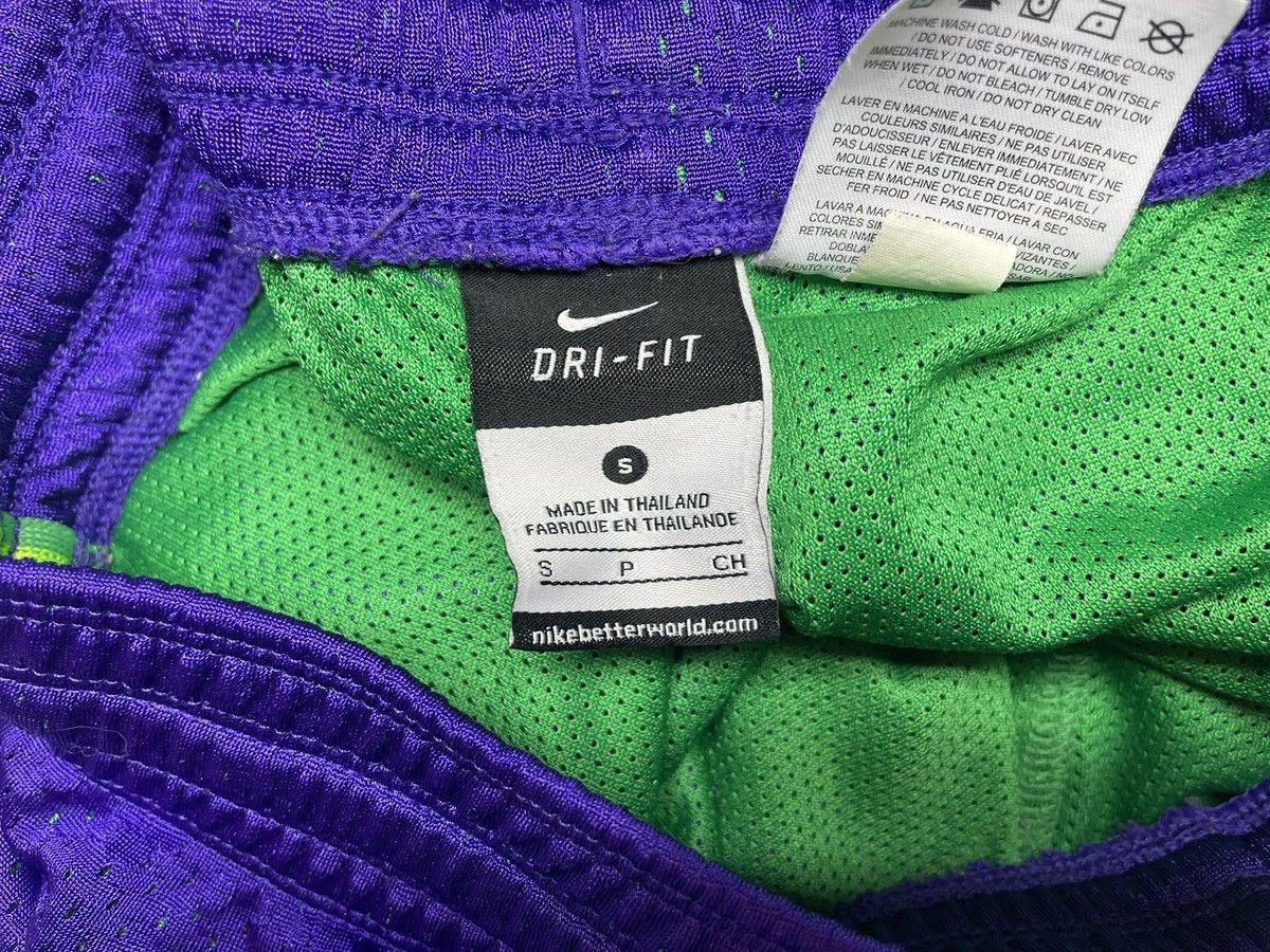 Nike Nike Women's Athletic Shorts Small Purple Green 404908-502 Size 26" / US 2 / IT 38 - 5 Thumbnail