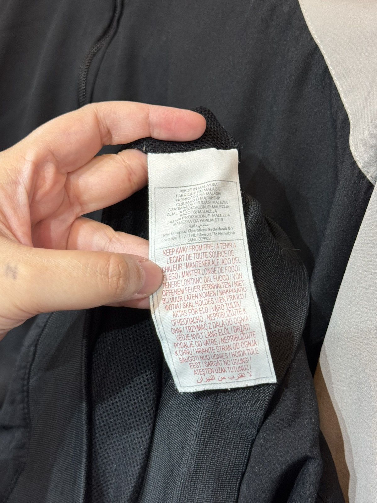 Nike Vintage Nike Minispellouts logo 00's Jacket Size US XXL / EU 58 / 5 - 7 Thumbnail