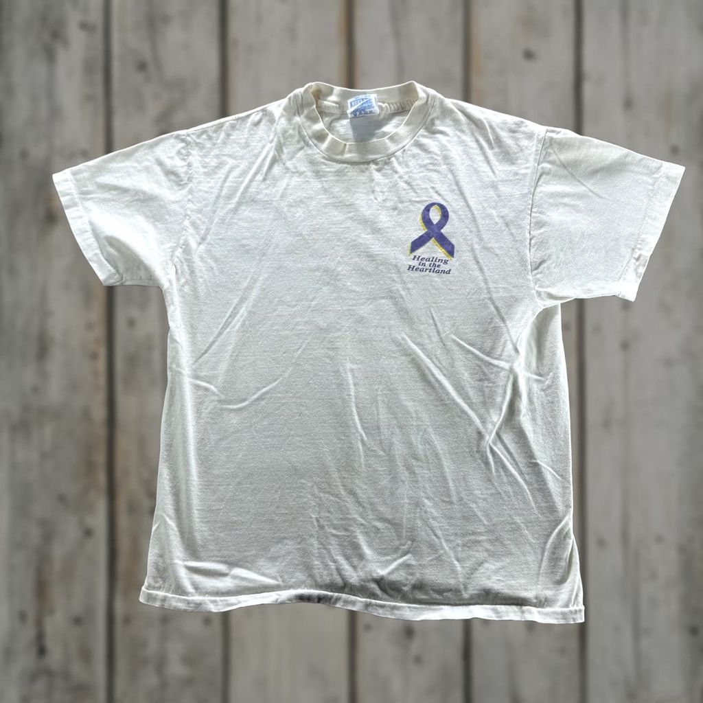 Hanes VINTAGE Hanes Shirt Mens L White Healing In The Heartland Ribbon Graphic Beefy-T Shirt Size US L / EU 52-54 / 3 - 1 Thumbnail