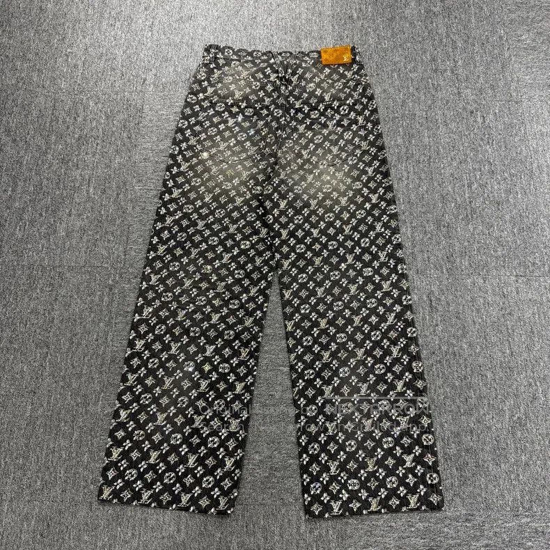 Louis Vuitton Louis Vuitton Rhinestone Print Distressed Jeans. Size US 30 / EU 46 - 2 Thumbnail