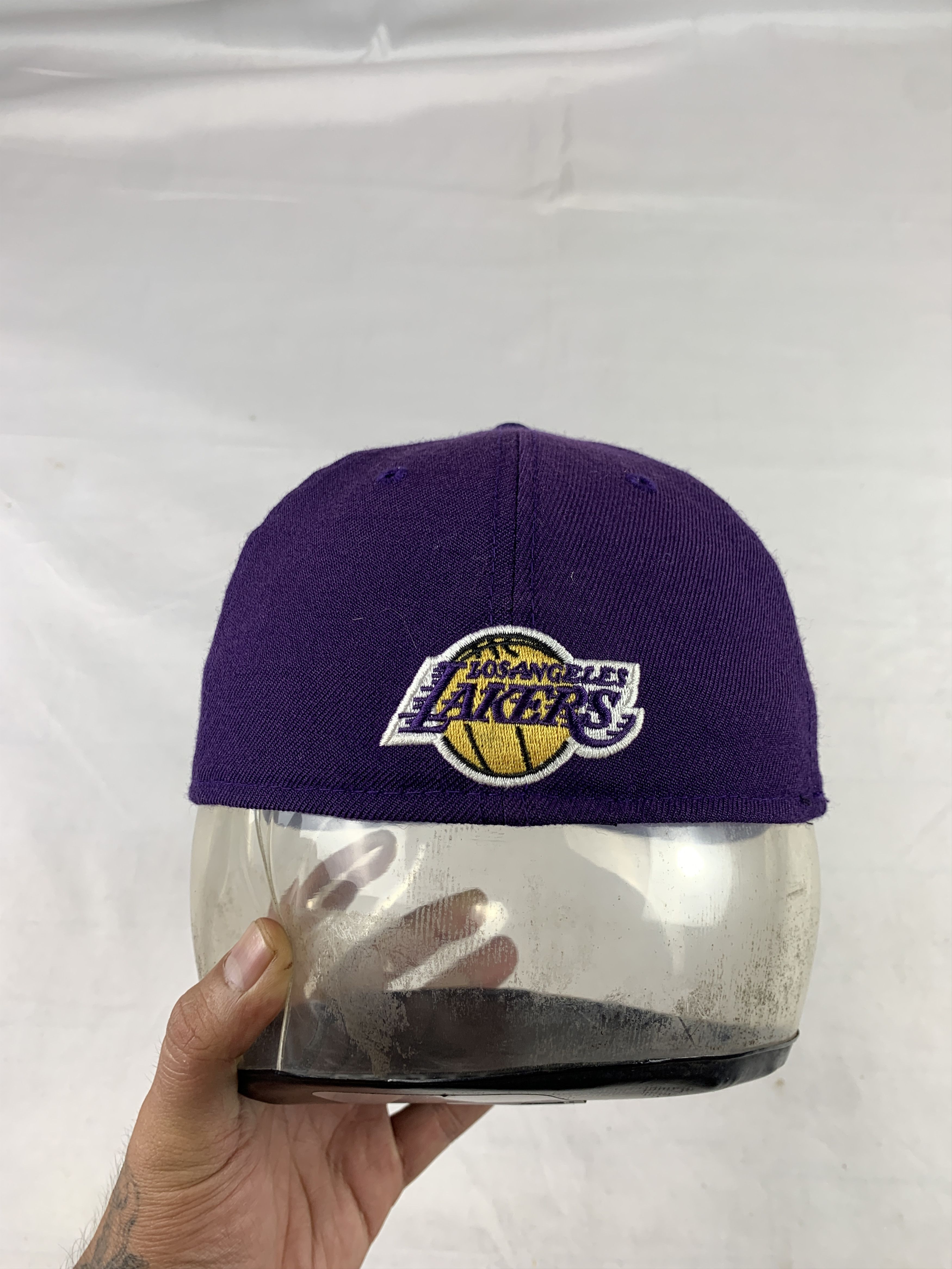 NBA Los Angeles Lakers by New Era Purple Fitted NBA Cap (56,8) Size ONE SIZE - 4 Thumbnail