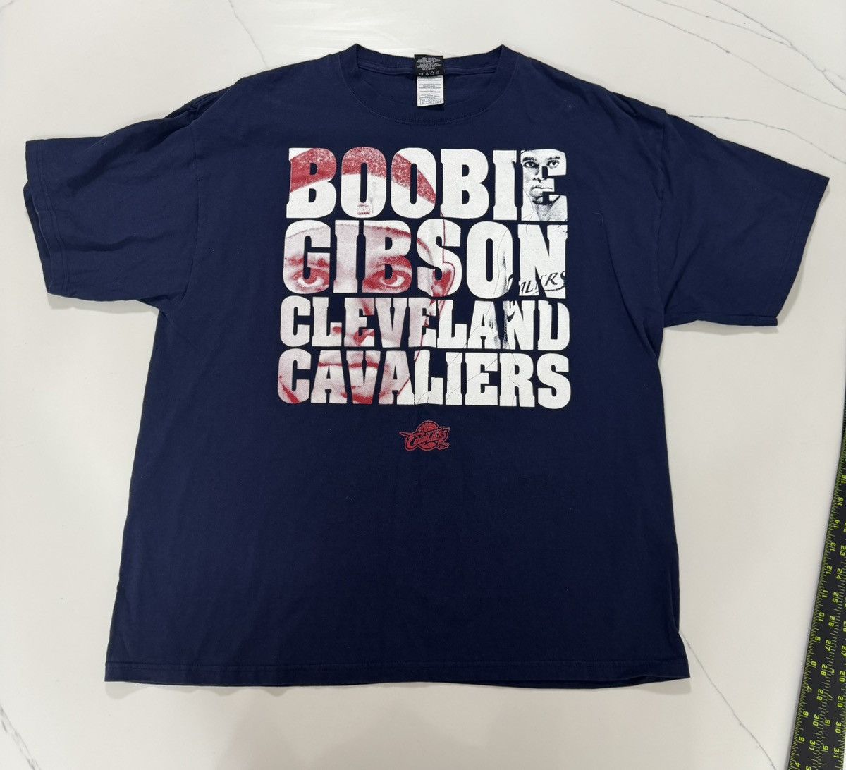NBA 🏀 Cleveland Cavaliers Boobie Gibson Graphic Tee (XL) Size US XL / EU 56 / 4 - 1 Thumbnail