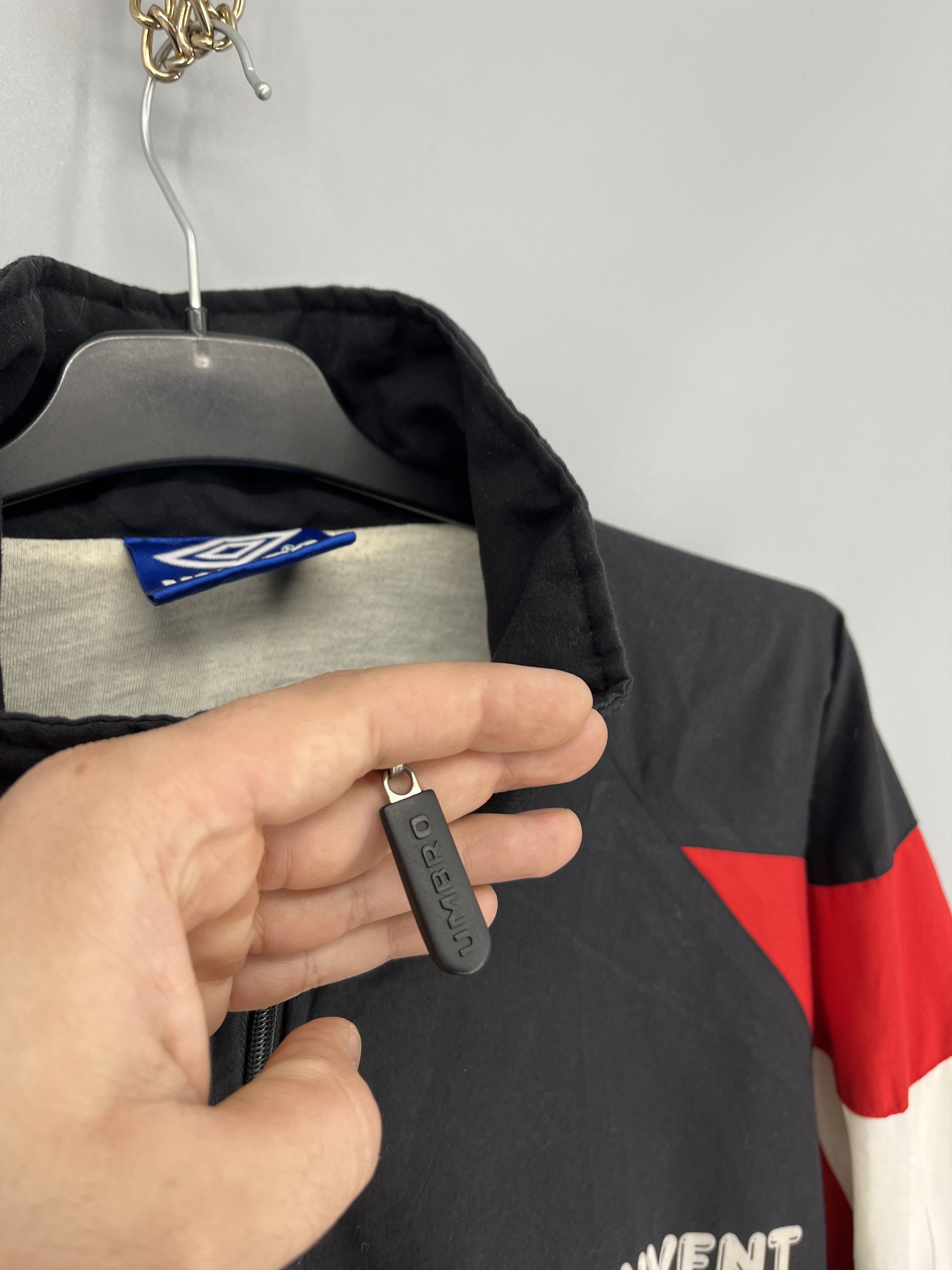 Umbro Umbro RW Oberhausen KONVENT Soccer Track Jacket Black Red XL Size US XL / EU 56 / 4 - 6 Thumbnail