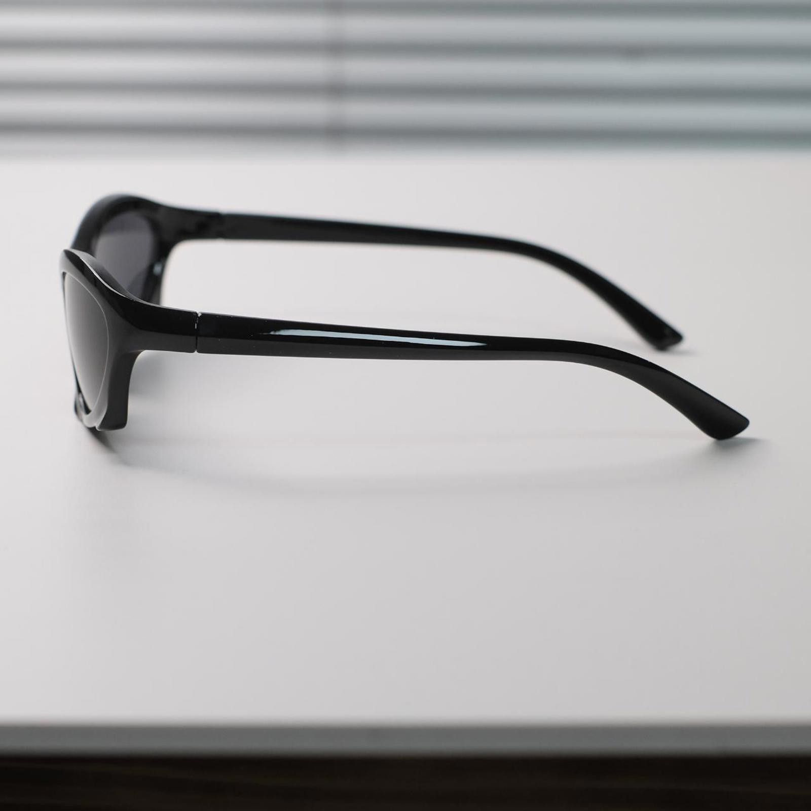 Japanese Brand Y2k Avant Garde Futuristic Black Sunglasses Unisex Size ONE SIZE - 7 Thumbnail
