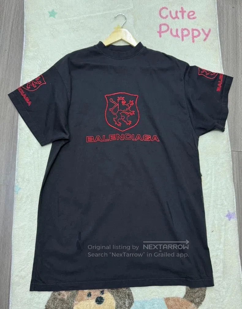 Balenciaga Balenciaga Lion Club Logo SS25 T-shirt. Size US L / EU 52-54 / 3 - 1 Thumbnail