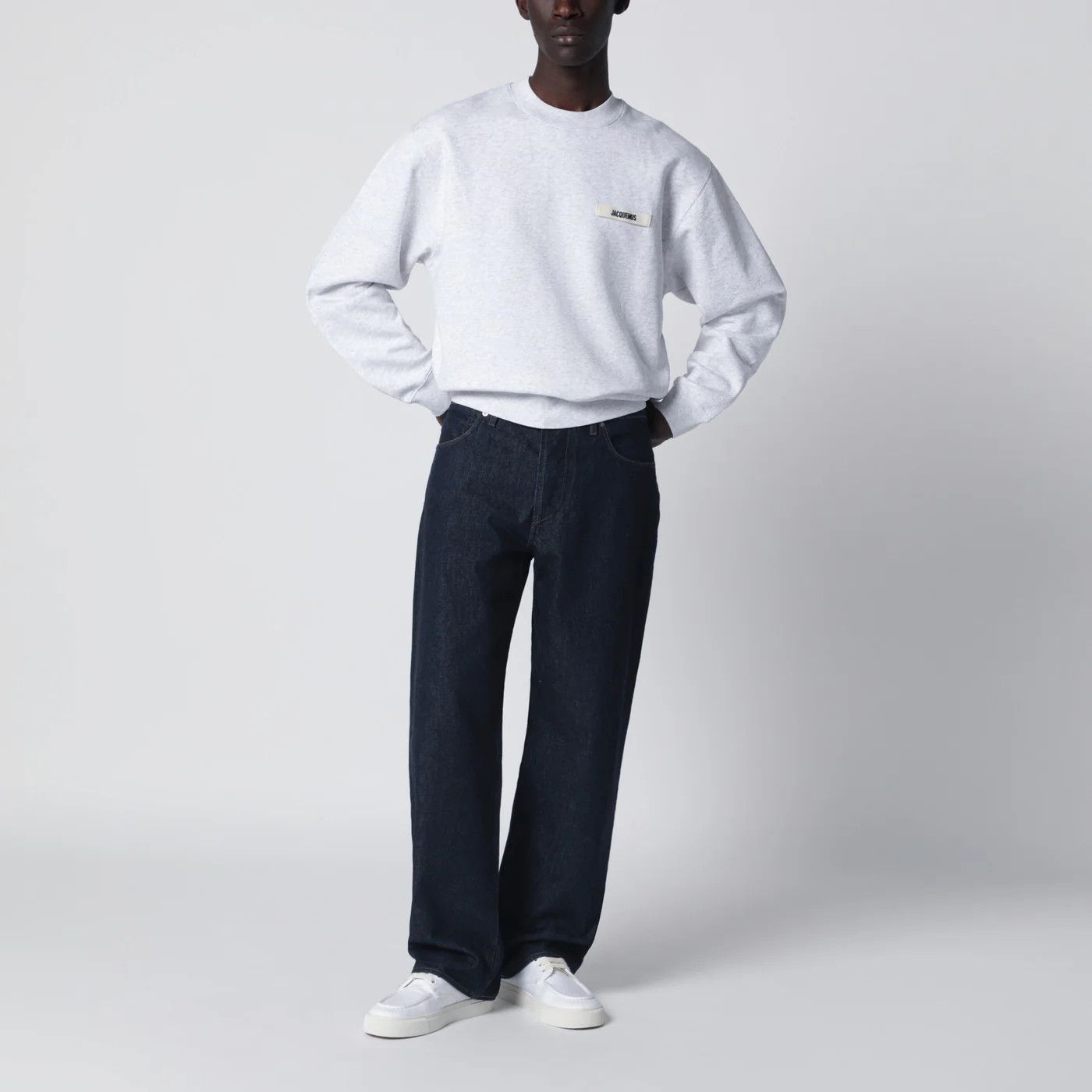 Jacquemus o1d2blof0526 Logo Sweatshirt in Light Grey Size US S / EU 44-46 / 1 - 2 Thumbnail