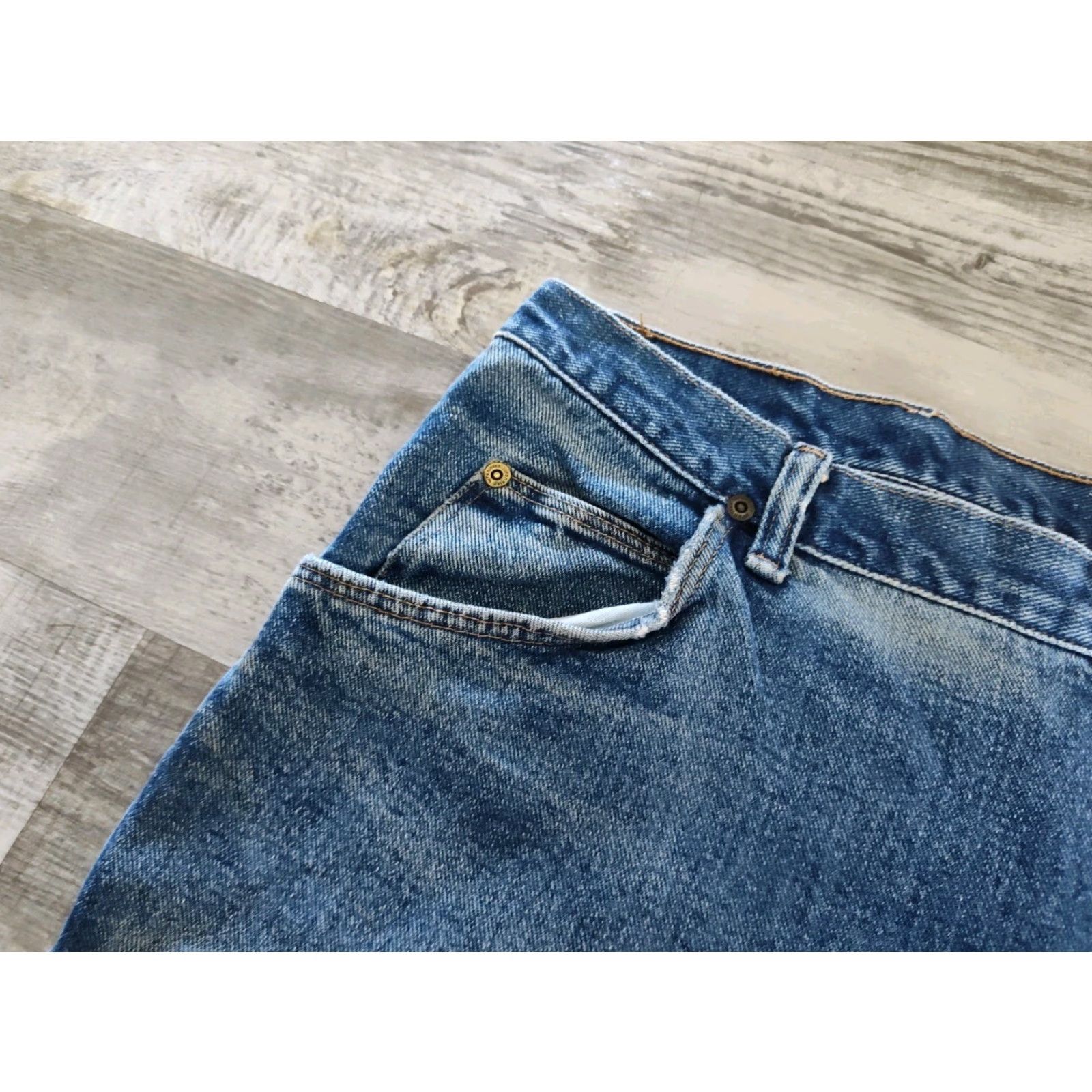 Wrangler VINTAGE Wrangler Rugged Wear Jeans Men Size 42x32 Denim Straight Fit 90s Distressed Blue Size US 42 / EU 58 - 7 Thumbnail