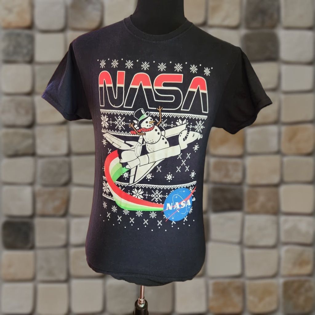 Vintage NASA T Shirt Mens Size Medium Black Snowman Space Shuttle Rocket Christmas Fifth Sun Shirt Mens M Black Graphic Print Size US M / EU 48-50 / 2 - 1 Thumbnail