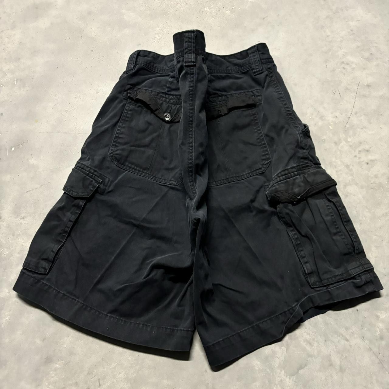 Japanese Brand × Vintage Vintage Y2K/2000s Grunge Black Skater Style Cargo Shorts Size US 40 / EU 56 - 5 Thumbnail