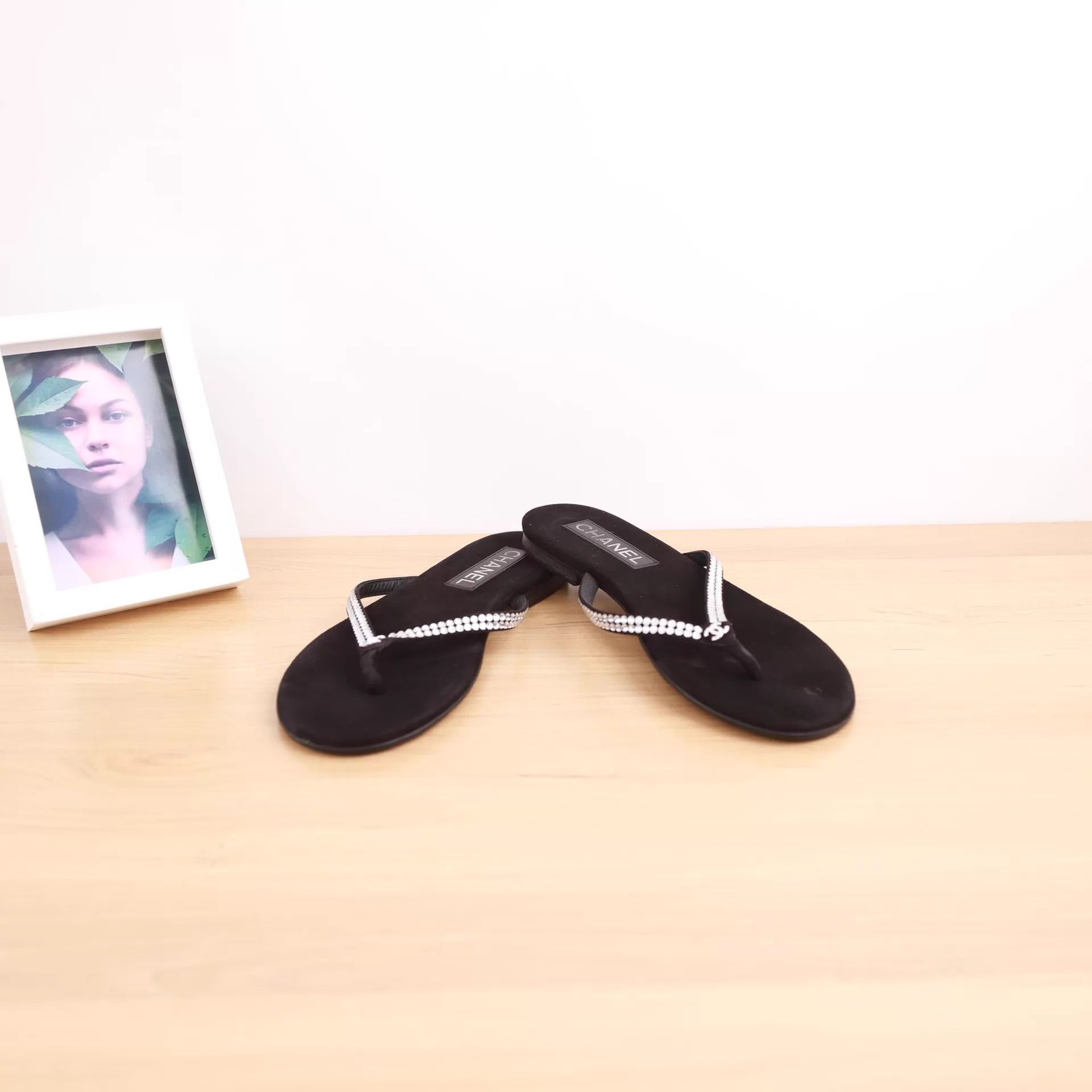 Chanel Chanel Women's Slides Size 38 Size US 7.5 / IT 37.5 - 4 Thumbnail