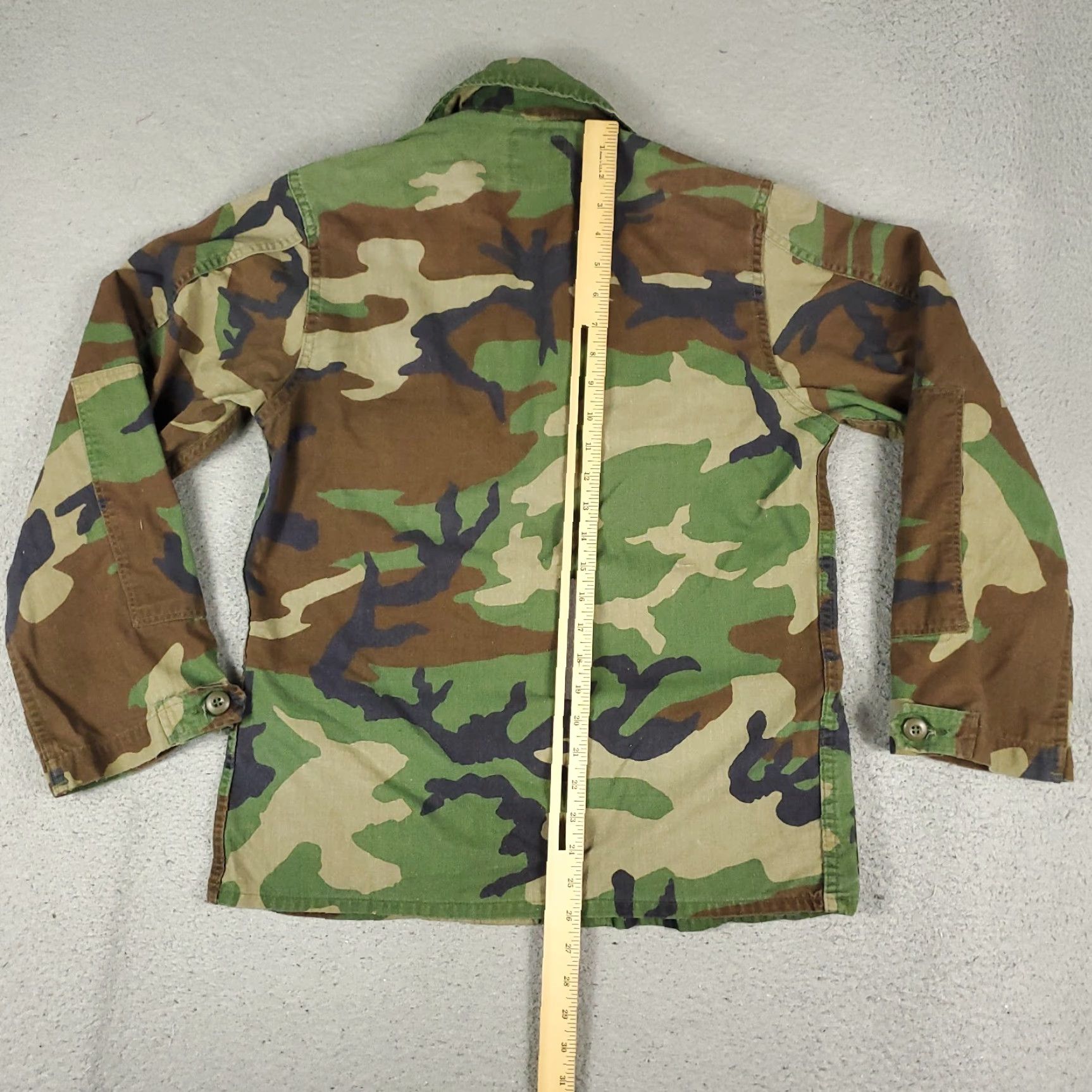 Vintage Army Jacket Mens Size Small Brown Green Camouflage Military Woodland Coat Size US S / EU 44-46 / 1 - 5 Thumbnail