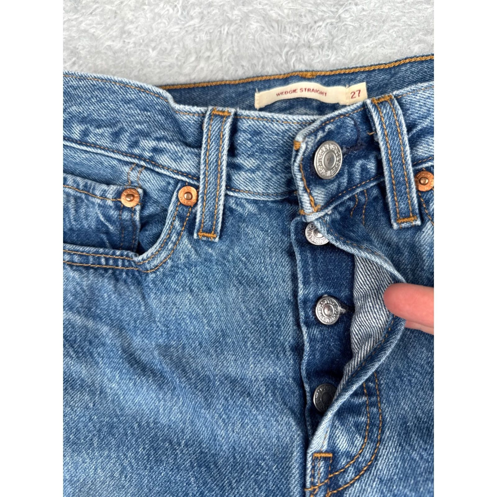 Levi's VINTAGE Levis Premium Jeans Women 27 Blue Denim Big E Wedgie Straight Button Fly 27x26 Size 27" / US 4 / IT 40 - 5 Thumbnail