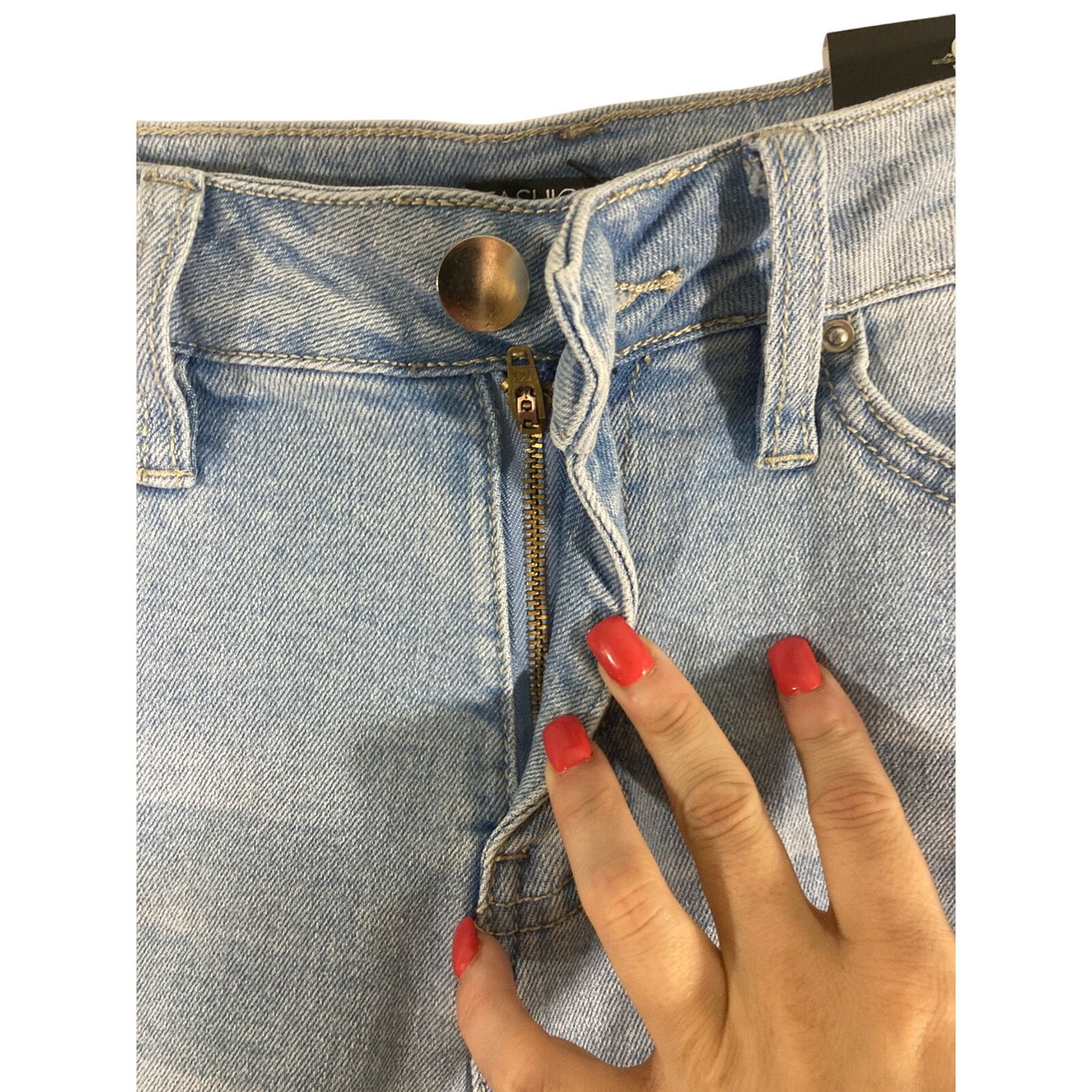 Other NWT Fashion Nova Tell Me Again Denim Mom Jeans Shorts Size 28" / US 6 / IT 42 - 4 Thumbnail