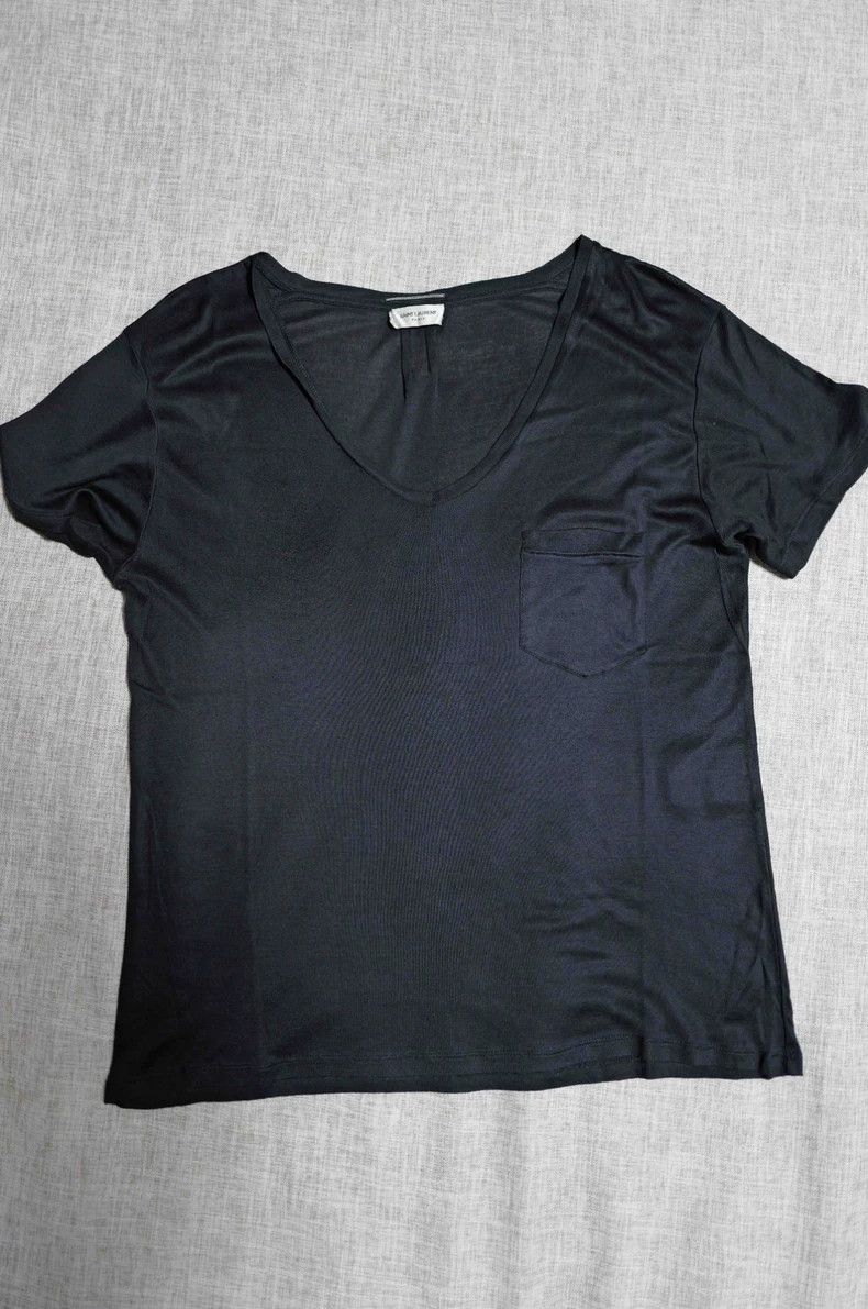 Saint Laurent Paris Saint Laurent Paris Mulberry silk V-neck pocket T-shirt Size S / US 4 / IT 40 - 1 Thumbnail