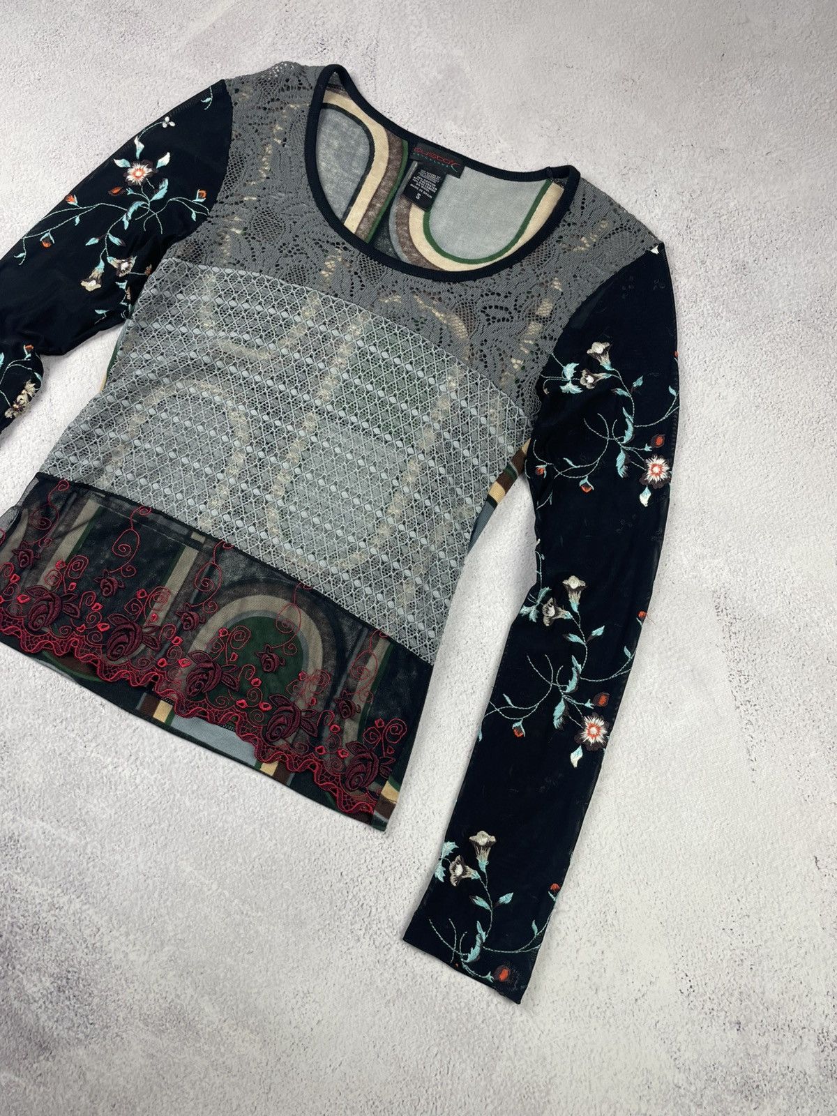 Custo Barcelona × Vintage Custo Barcelona Women’s Vintage Mesh Top Floral Geometric S Size S / US 4 / IT 40 - 2 Thumbnail