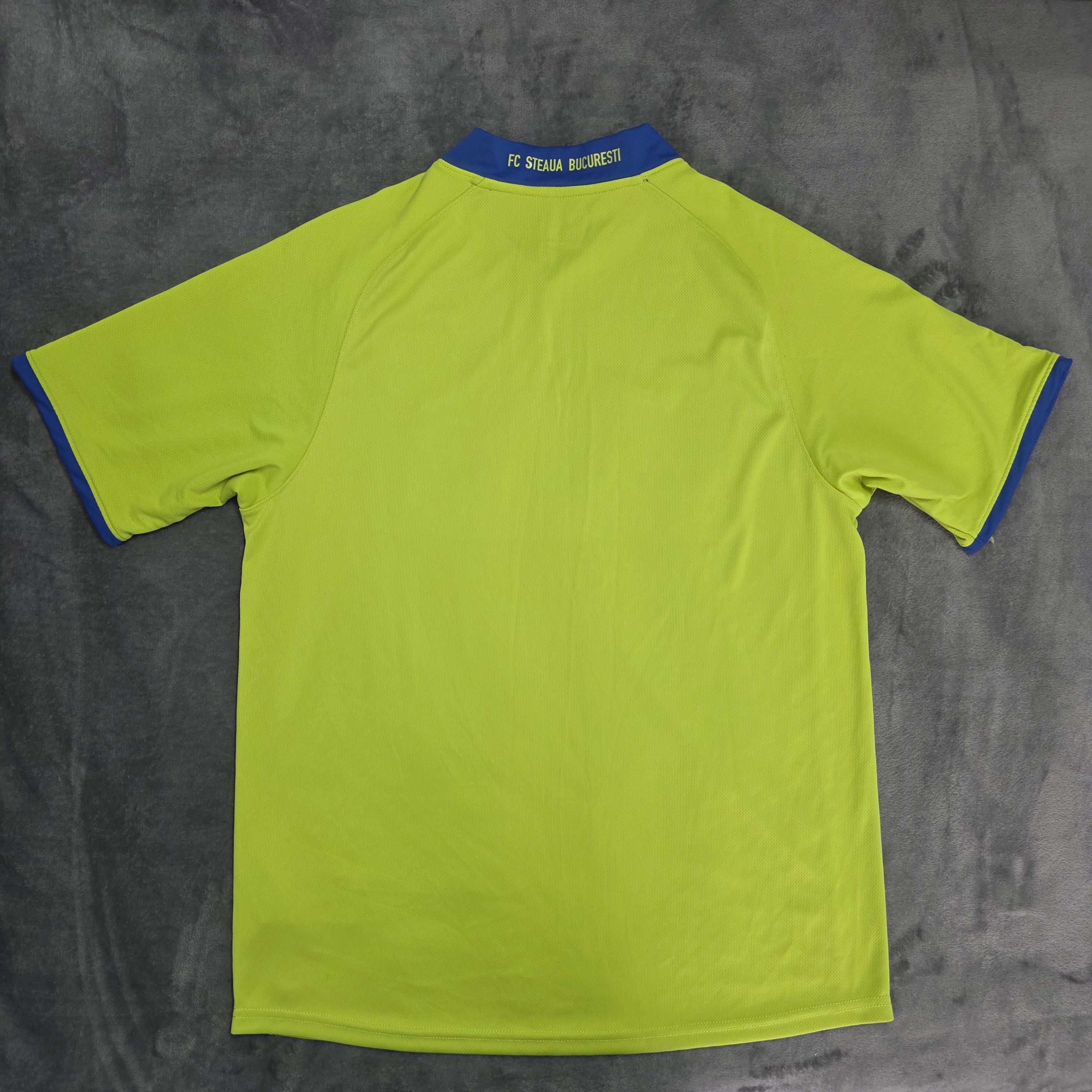 Nike Nike football shirt Steaua Bucuresti Size US M / EU 48-50 / 2 - 2 Thumbnail