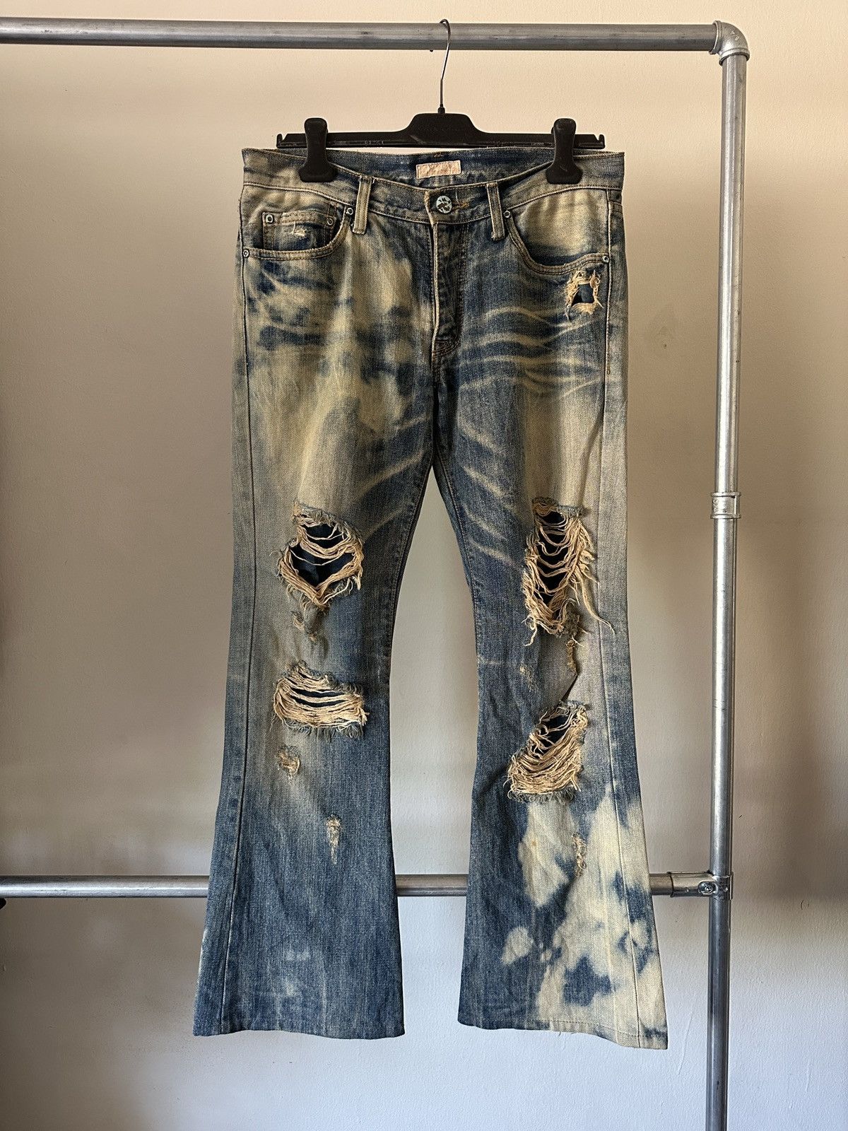 GOA Vintage G.O.A. Mud Wash Distressed Style Flare Jeans Size US 32 / EU 48 - 3 Thumbnail