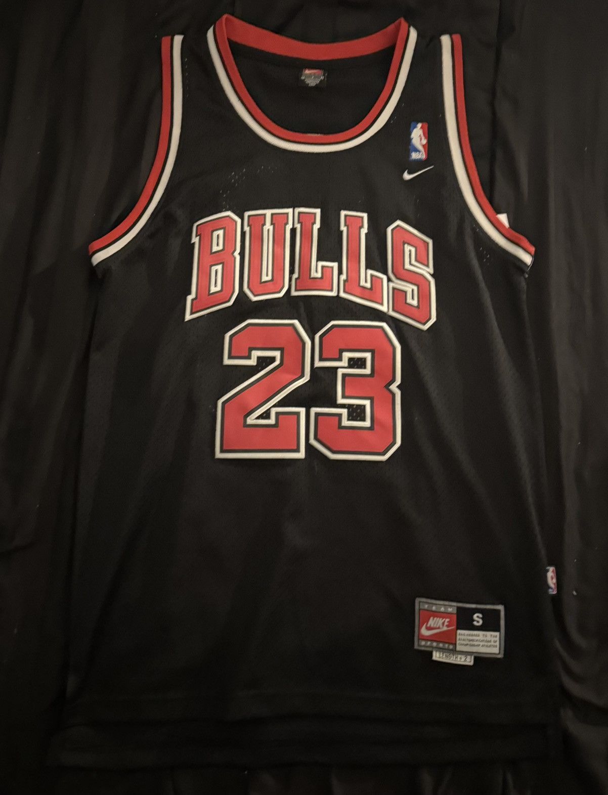 Nike Michael Jordan Jersey Chicago Bulls 90s vintage Size US S / EU 44-46 / 1 - 1 Thumbnail