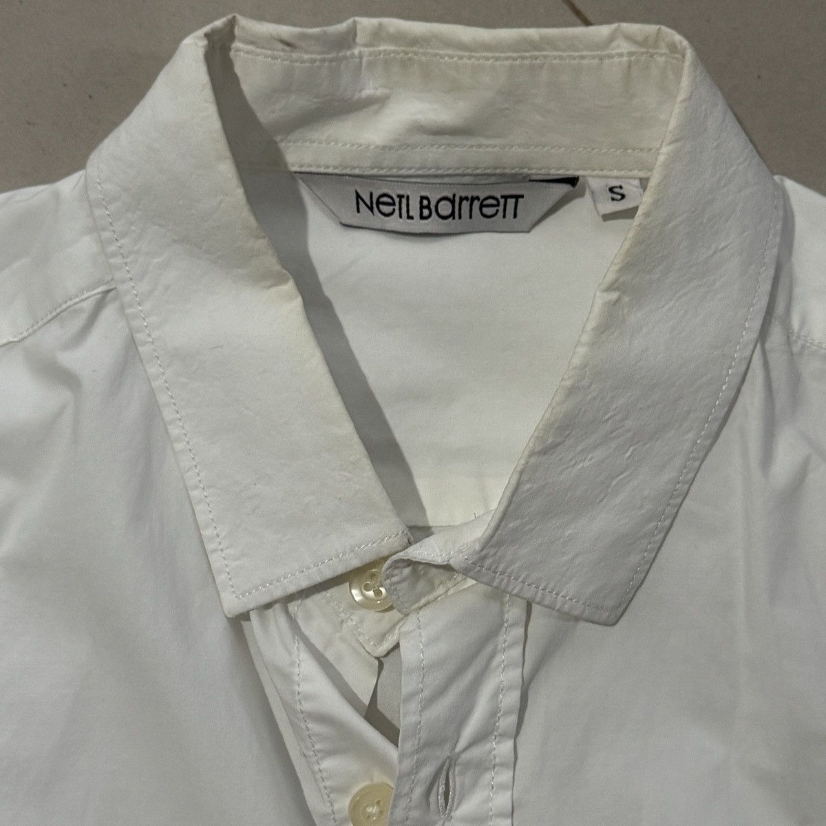 Neil Barrett DESIGNER NEIL BARRETT WHITE BUTTON UPS SHIRT Size US S / EU 44-46 / 1 - 6 Thumbnail