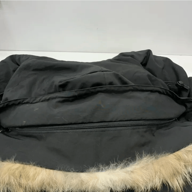 Canada Goose Canada Goose Down Parka Size US L / EU 52-54 / 3 - 7 Thumbnail