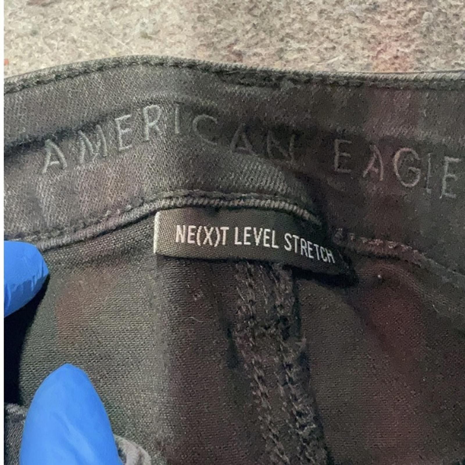 American Eagle Outfitters American Eagle Outfitters Black Skinny Leg Cut Jeans Size 6 Size 28" / US 6 / IT 42 - 2 Thumbnail