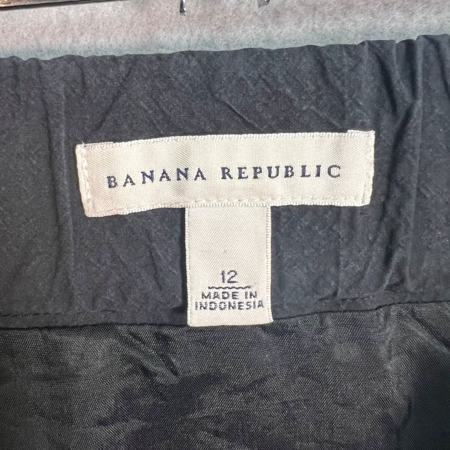 Banana Republic Banana Republic Skirt Adult Regular Size 12 Black Cotton Lined Short Mini Women's / Womens 12 Black Cotton Lined Banana Republic Skirt Size 34" / US 12 / IT 48 - 3 Thumbnail