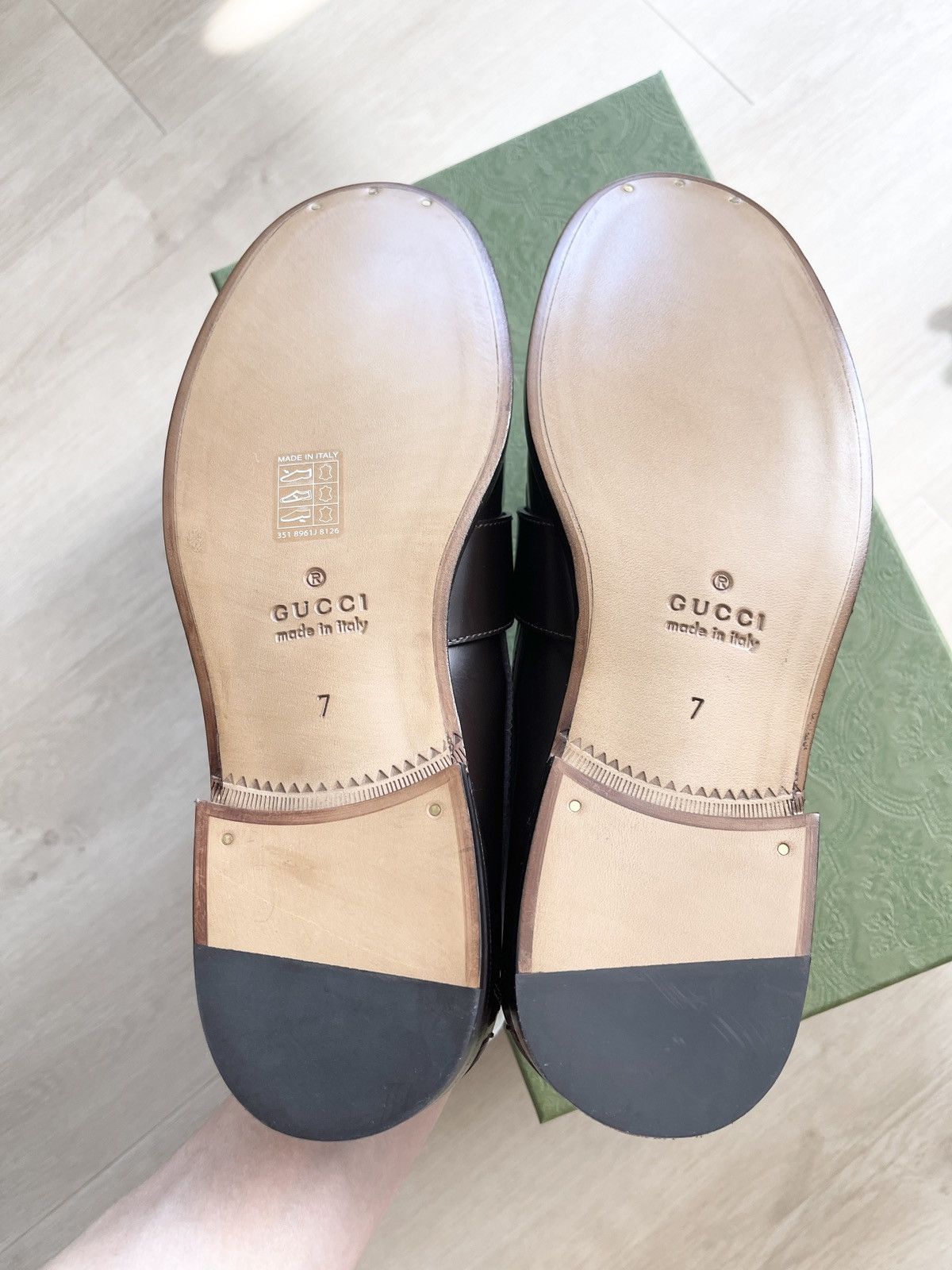Gucci STEAL! Gucci Logo Plague Leather Loafers Size US 7 / EU 40 - 8 Thumbnail